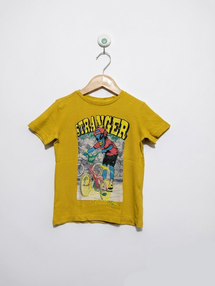 Ift Boys Mustard Yellow "Stranger" Graphic Short Sleeve Tee - Size Estimated Age 3-4 Years AB2