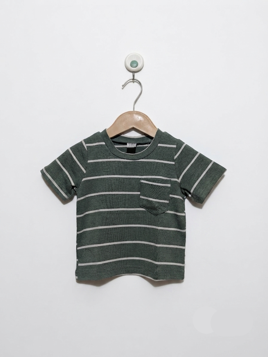 SHEIN Baby Boys Sage Green & White Striped Pocket Short Sleeve Tee - Size 9-12M Estimated Age 9-12 Months AB2