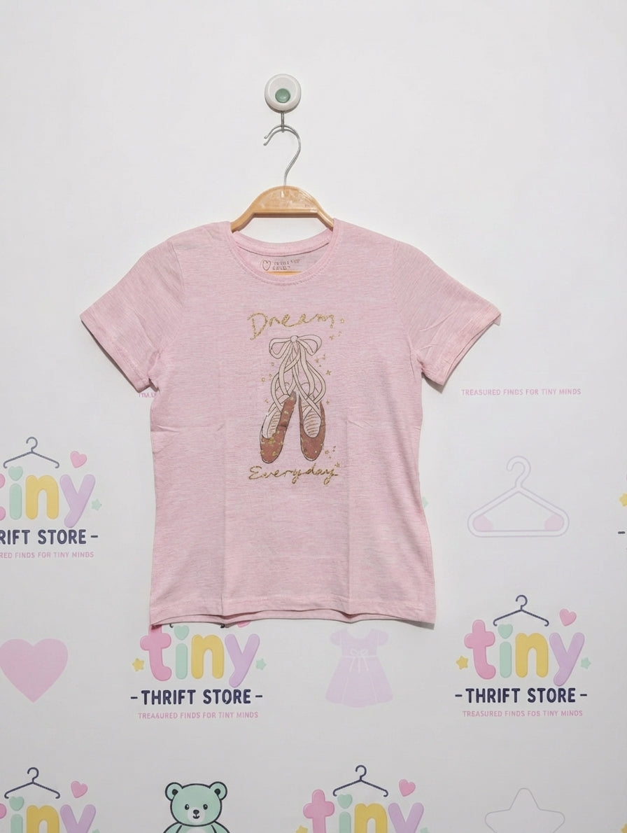 Primark Cares Girls Light Pink Heather "Dream Everyday" Ballet Shoes Graphic Short Sleeve Tee - Size Estimated Age 7-8 Years AB2
