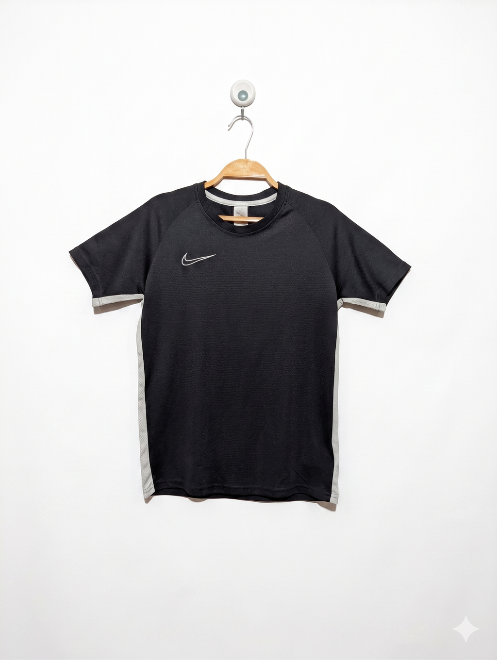 Nike Boys DRI-FIT Charcoal & Light Grey Side Stripe Training Jersey - Size Large (Estimated Age 12-13 Years) AB1
