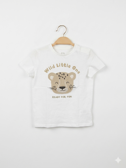 Looking for high-quality, sustainable toddler wear? This C&A Baby White Leopard T-shirt is a must-have for your child's wardrobe. Known for their durable and soft organic cotton fabrics, C&A provides comfort that lasts. This "Wild Little One" graphic tee is perfect for casual playdates or summer outings. Shop pre-loved and save on premium European brands at Tiny Thrift Store.