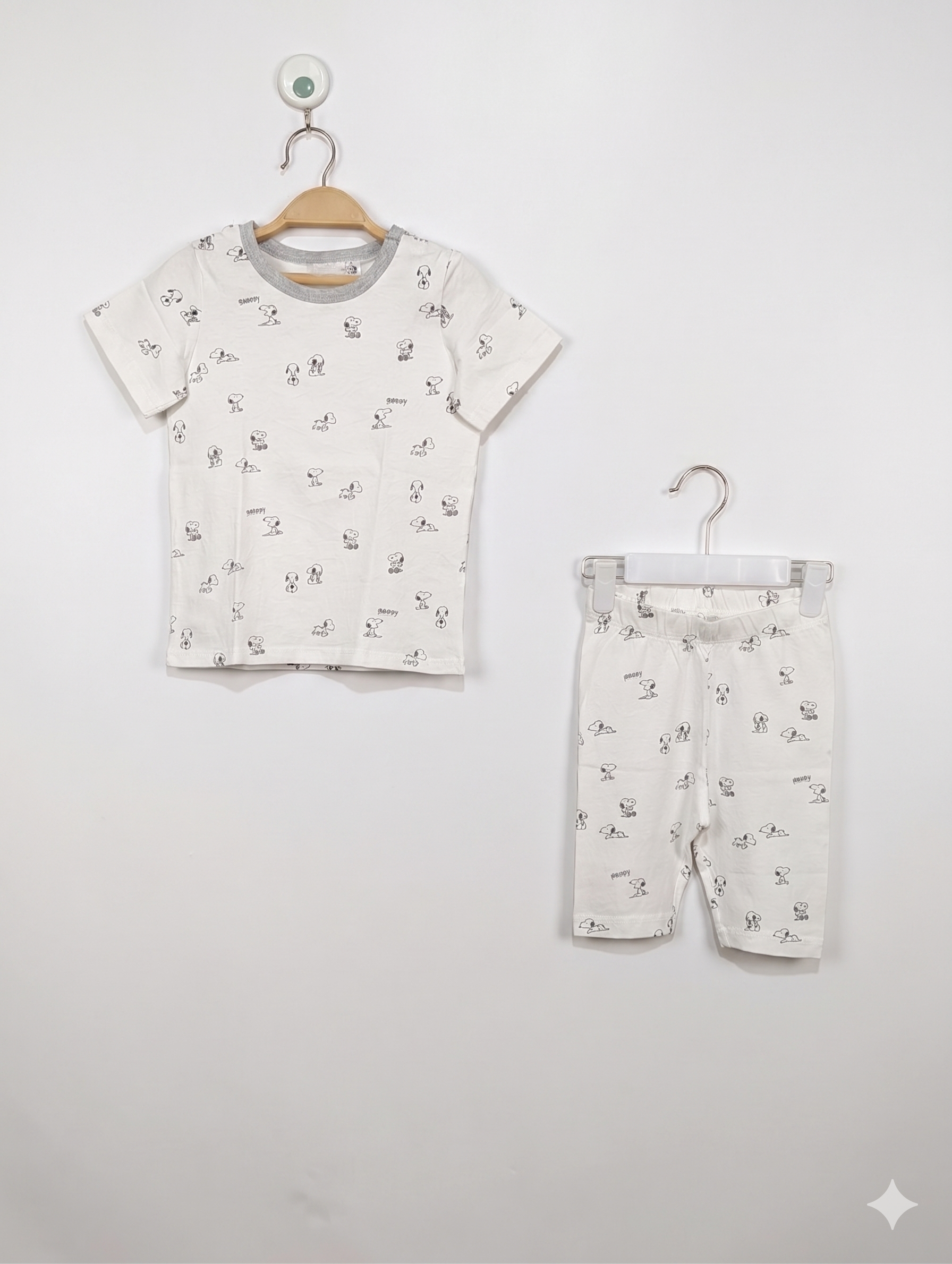 H&M Unisex Baby Snoopy Peanuts Graphic T-Shirt and Shorts Set - Size 12-18M Estimated Age 1-1.5 Years AB1