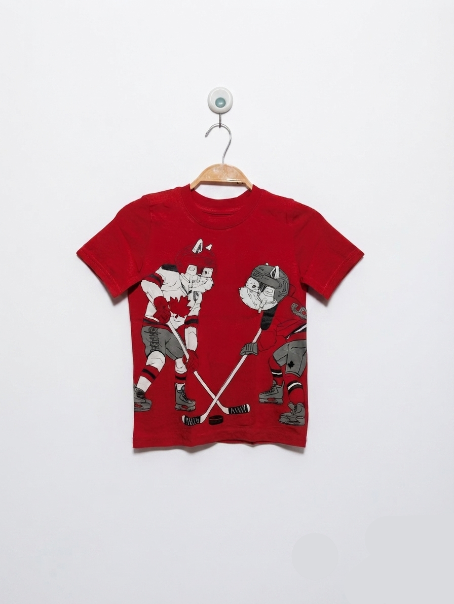 Joe Fresh Boys Red "Hockey Player" Graphic Tee - Size 5 Years (Estimated Age 5 Years) AB2