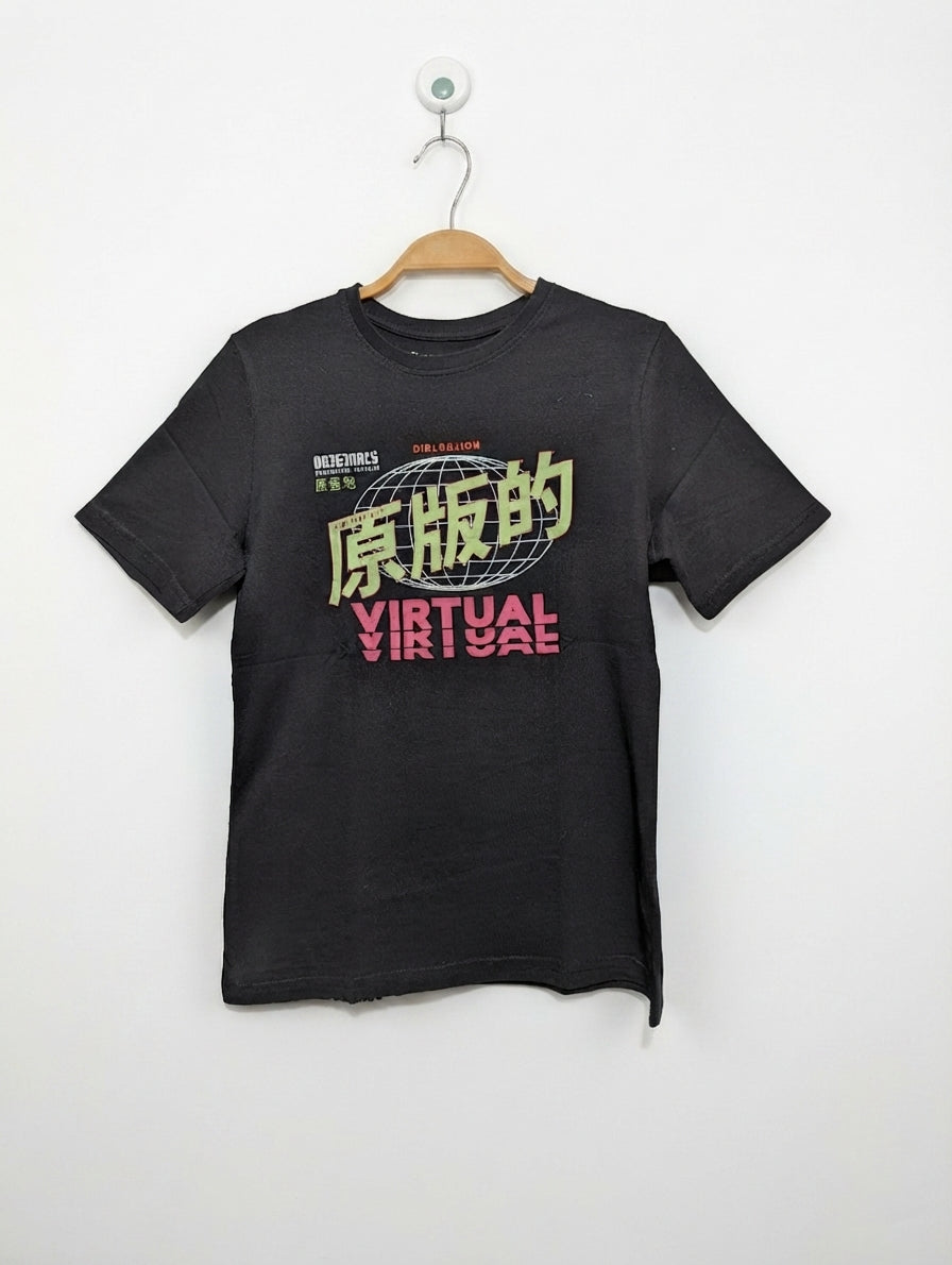 Primark Boys Dark Grey "Virtual" Japanese Graphic Tee - Size Estimated Age 9-10 Years AB2