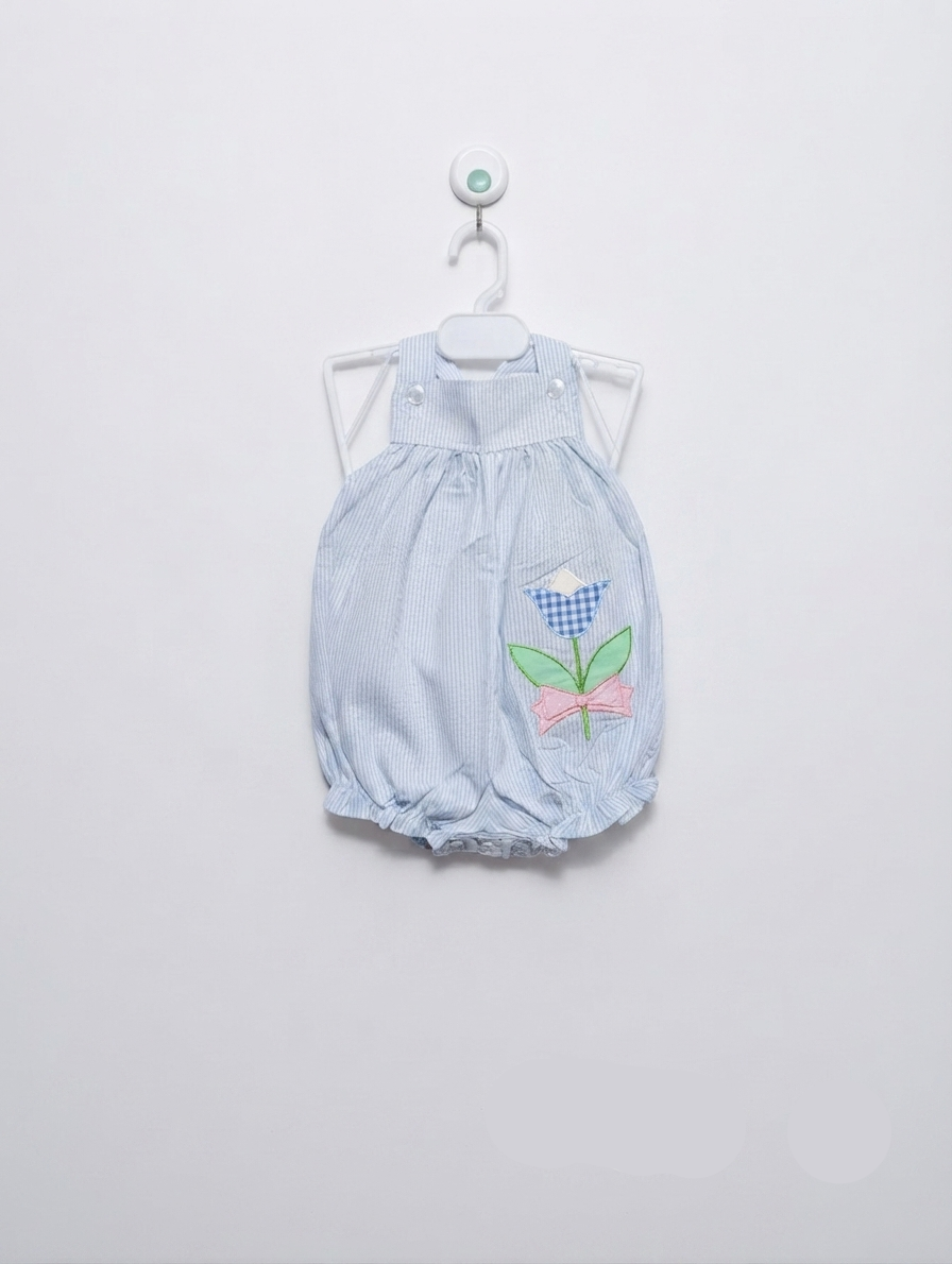 Boutique Collection Baby Girls Light Blue Seersucker "Tulip Appliqué" Cross-Back Romper - Size Estimated Age 9-12 Months AB2