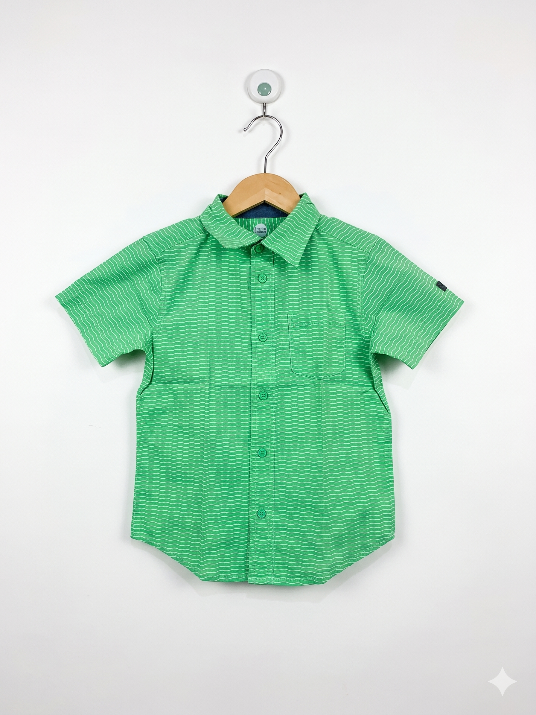 Wonder Nation Boys Green & White Wavy Stripe Short Sleeve Button-Down Shirt - Size 4-5 AB1