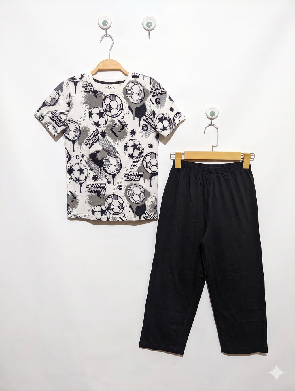 M&S & Matalan Boys Football "Game Day" T-Shirt and Black Trousers Outfit Set - Size Estimated Age 8-9 Years AB1