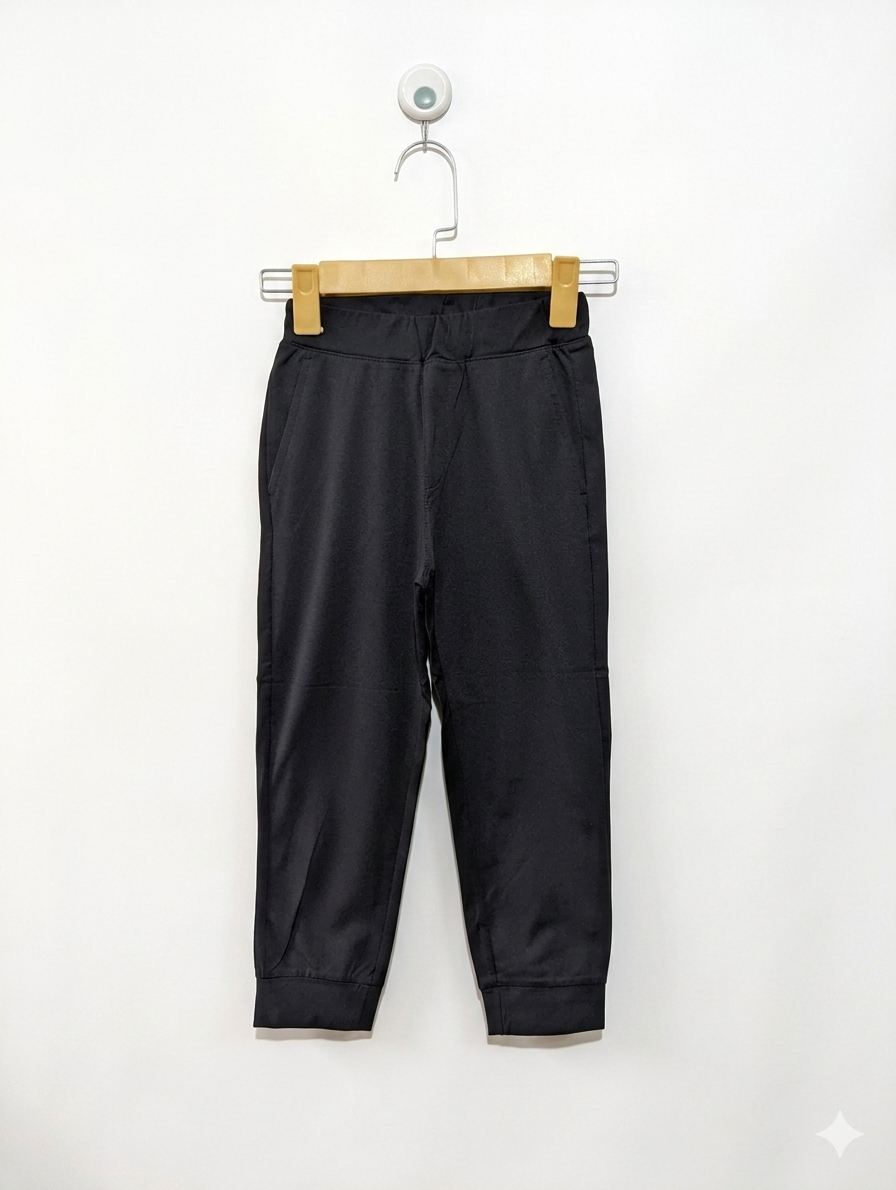 Uniqlo Unisex Boys Girls Solid Black Ultra Stretch Jogger Pants - Size 120 Estimated Age 6-7 Years AB1