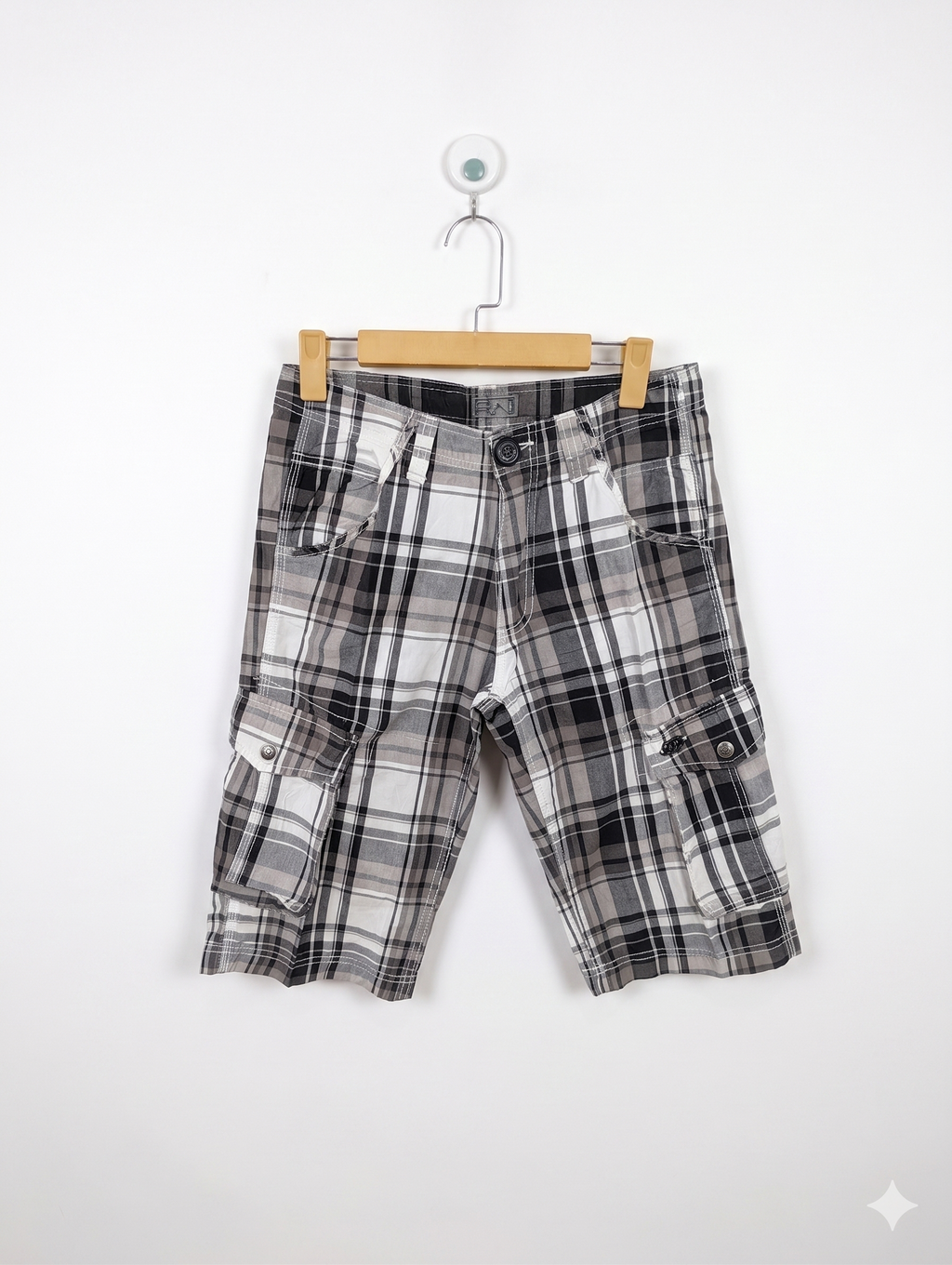 K. Ruppert Boys Black & White Plaid Cargo Shorts - Size 164 (Estimated Age 13-14 Years) AB1