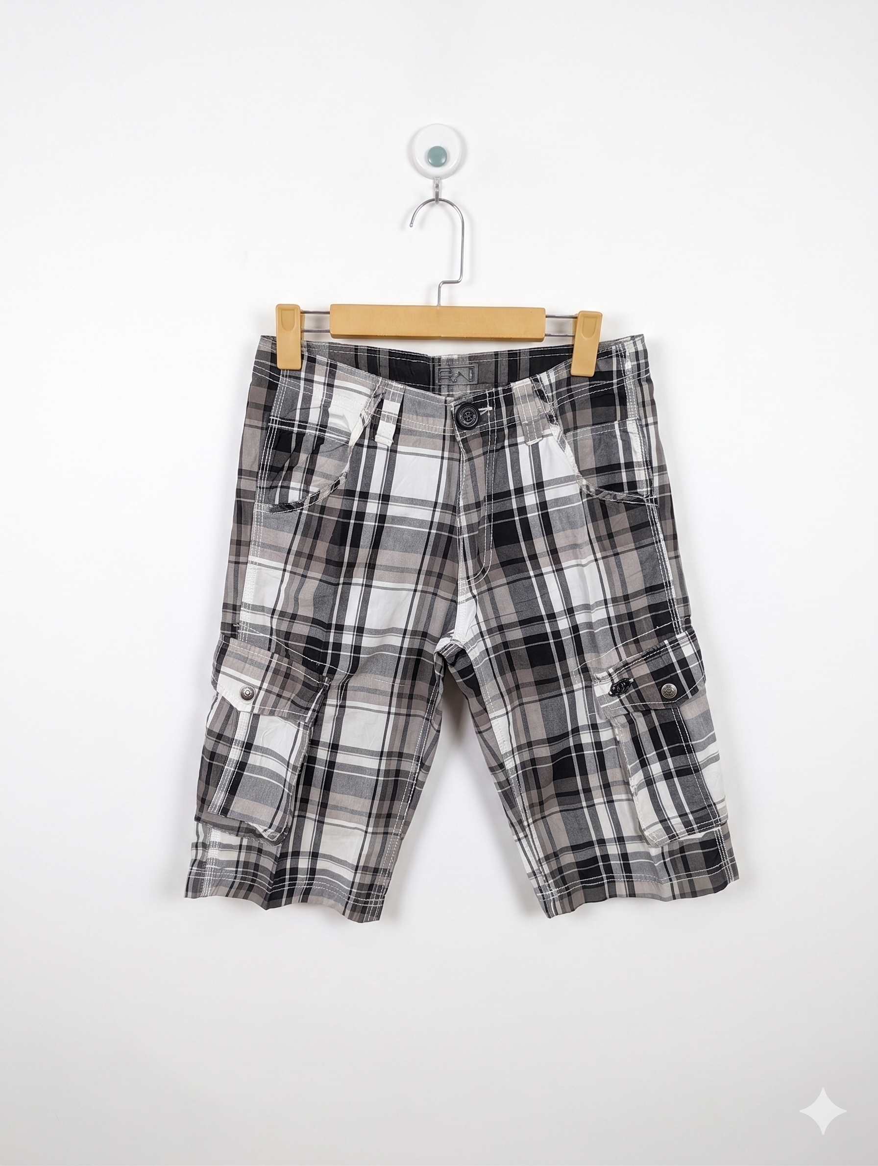 K. Ruppert Boys Black & White Plaid Cargo Shorts - Size 164 (Estimated Age 13-14 Years) AB1