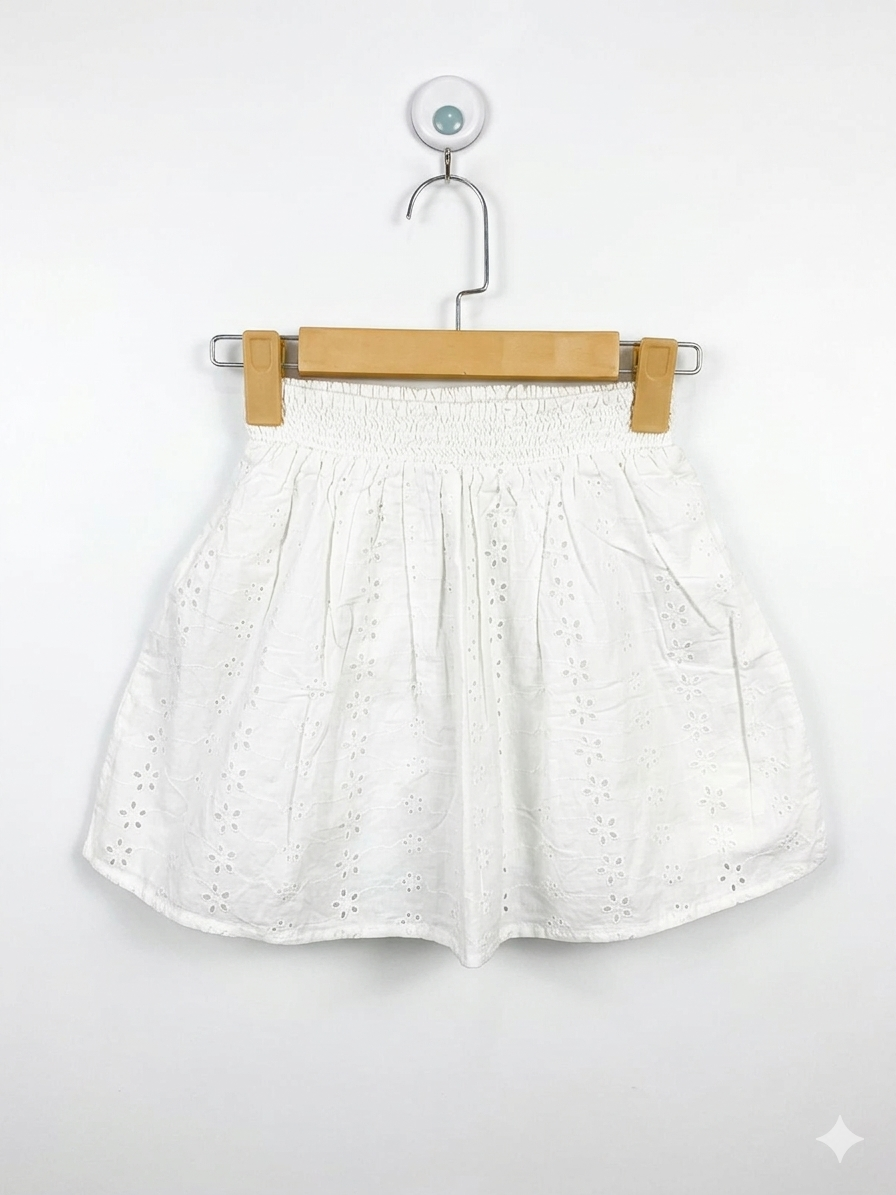 Kiabi Girls Crisp White Floral Eyelet "Broderie Anglaise" Skirt - Size Estimated Age 10 Years AB1
