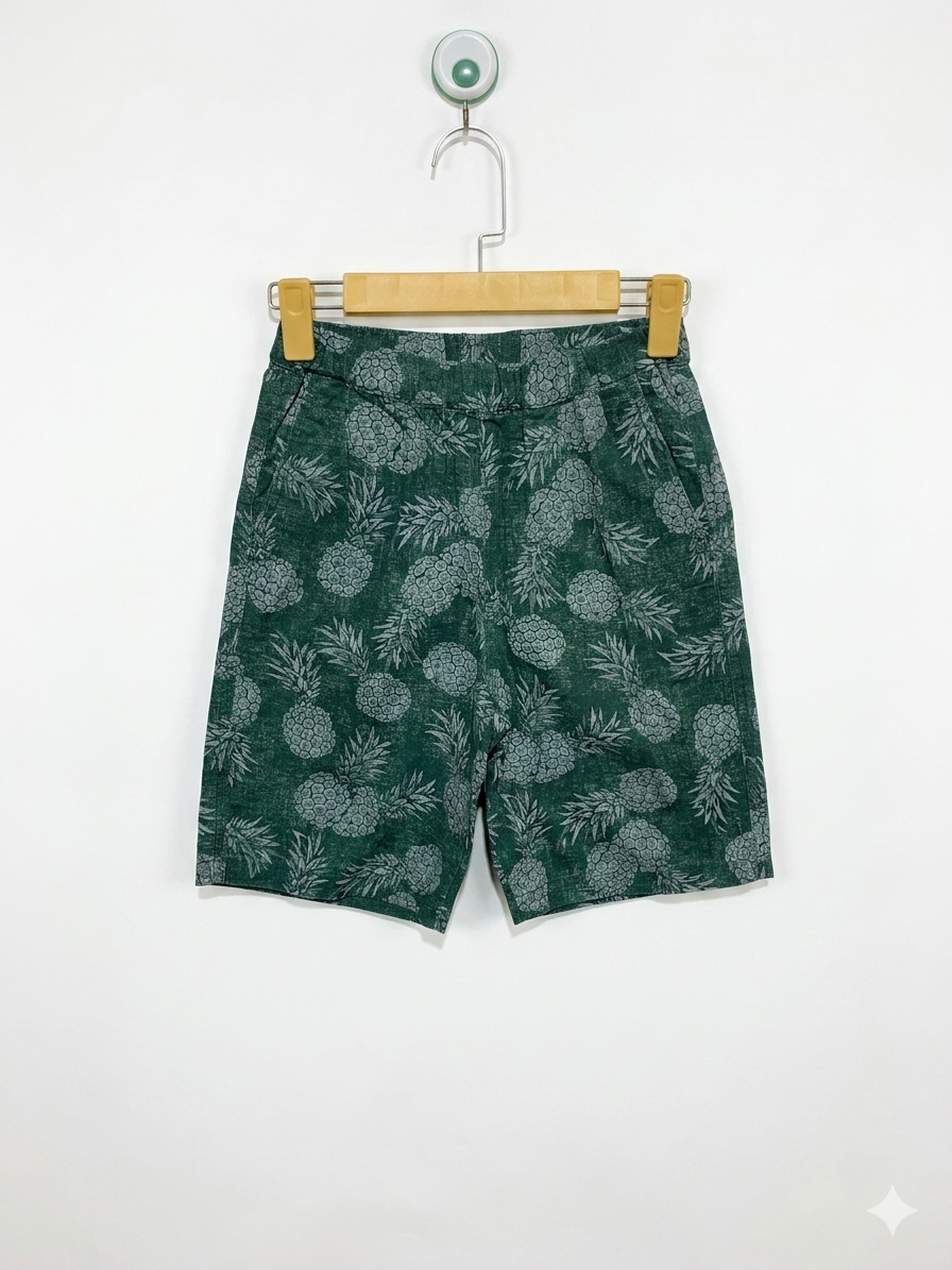 Uniqlo Boys Forest Green "Tropical Pineapple" Print Shorts - Size Estimated Age 10 Years AB1