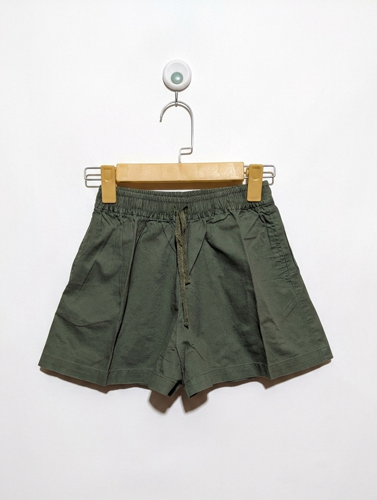 Uniqlo Girls Olive Green Casual Elastic Waist Shorts - Size Medium (Estimated Age 7-8 Years) AB2