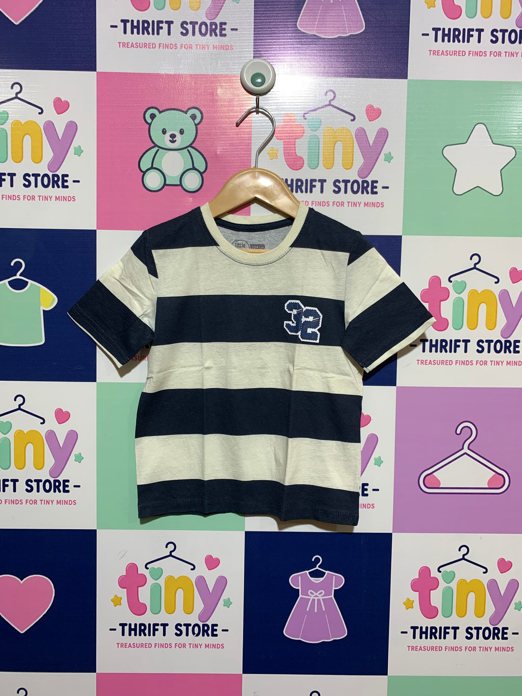 Little Kids Boys Navy & White Striped Graphic Tee - Size 3-4 Years AB1