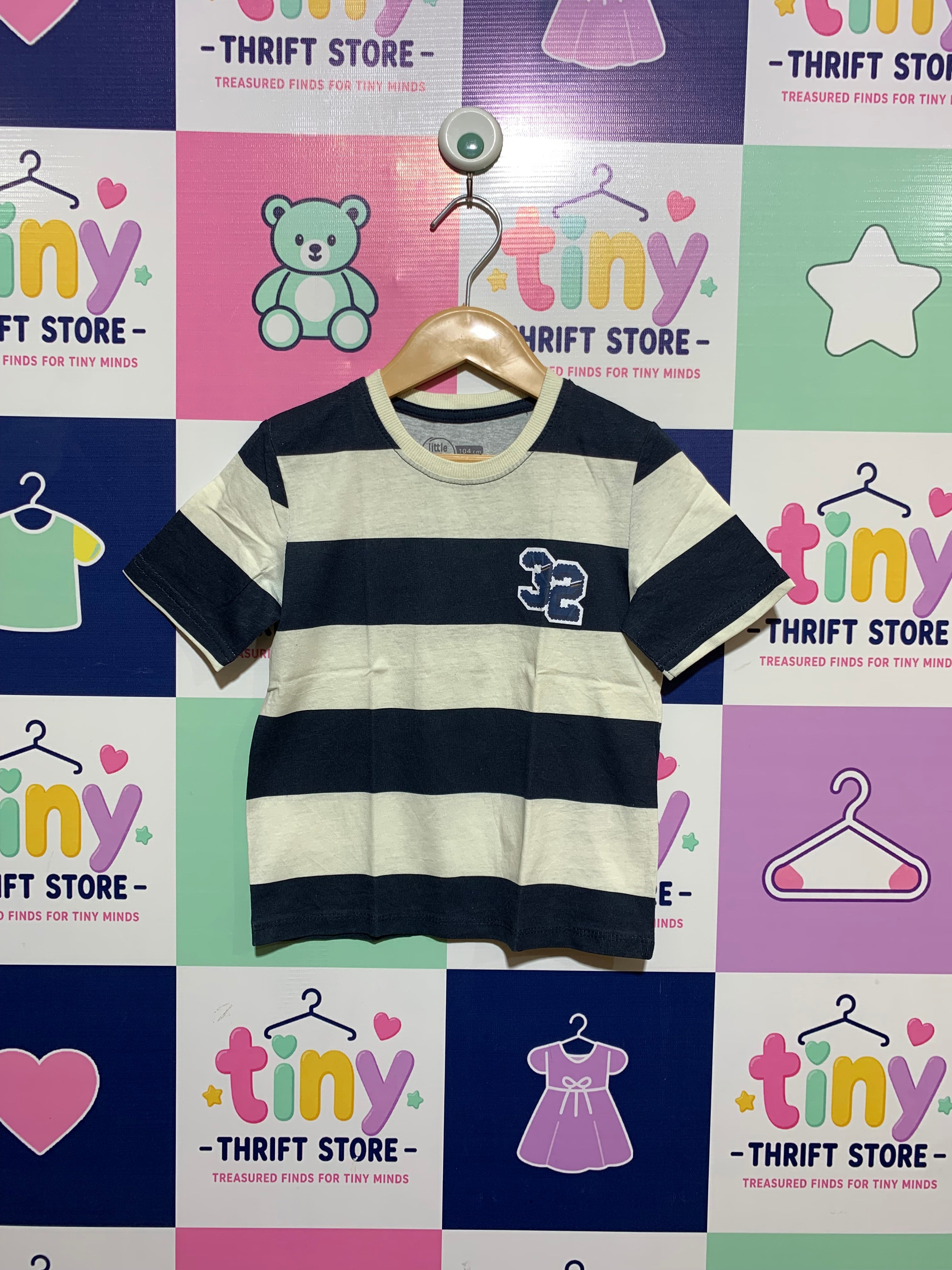 Little Kids Boys Navy & White Striped Graphic Tee - Size 3-4 Years AB1