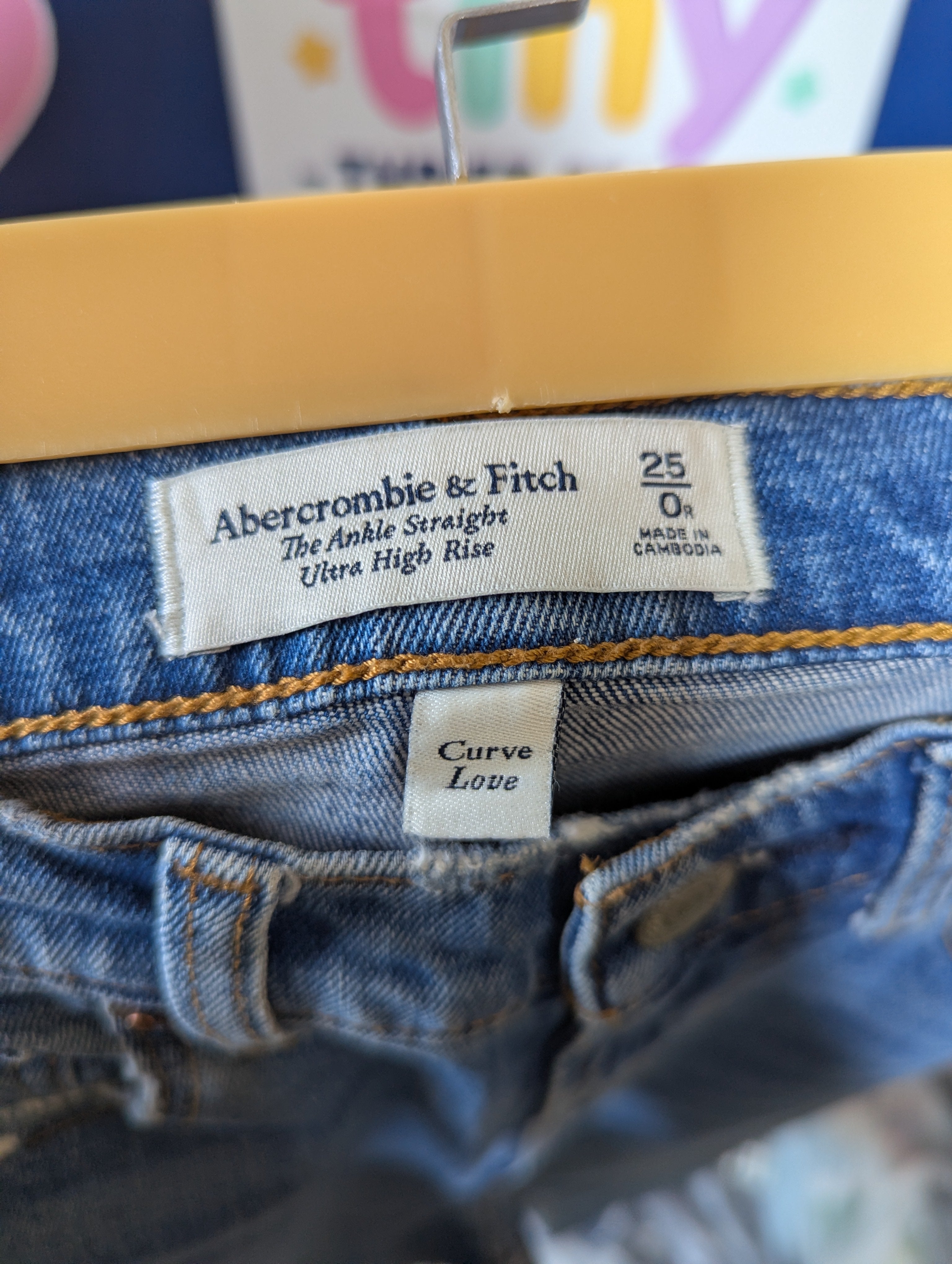 Abercrombie & Fitch Girls Medium Wash "Curve Love Ultra High Rise" Ankle Straight Jeans - Size 25/0R Estimated Age 13-14 Years AB1