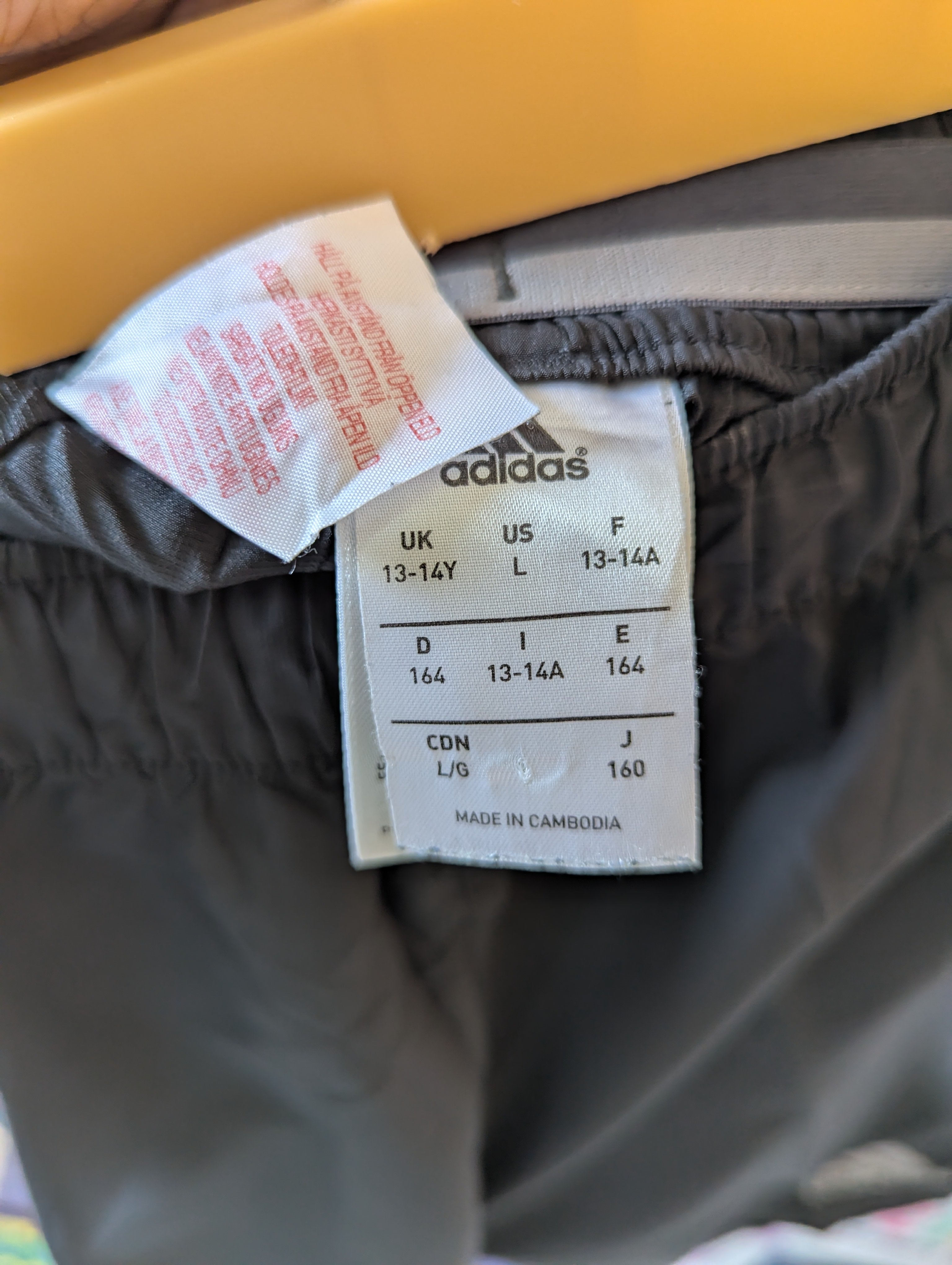 Adidas Boys Dark Grey "3-Stripe" Athletic Training Shorts - Size Estimated Age 13-14 Years AB1