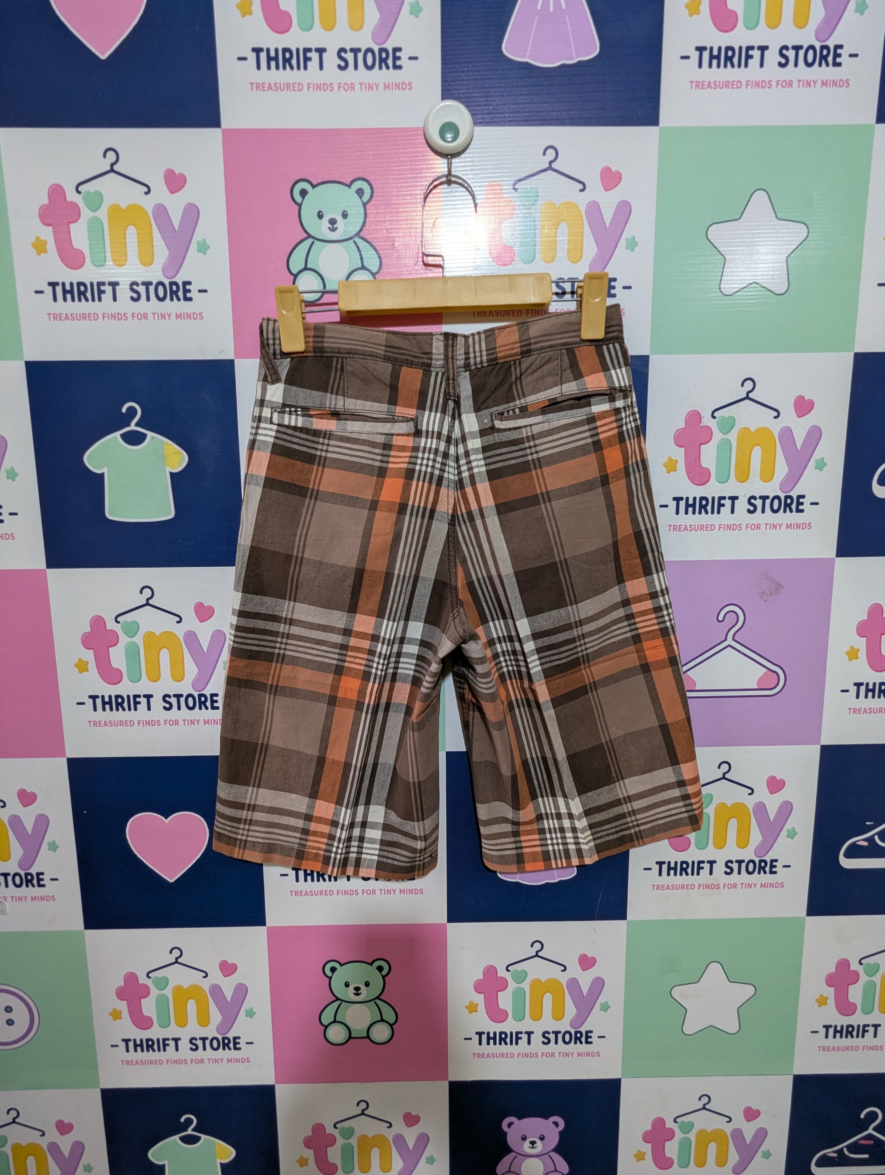 Old Navy Boys Brown Plaid Chino Shorts - Size Tag 14 Estimated Age 14 Years AB1