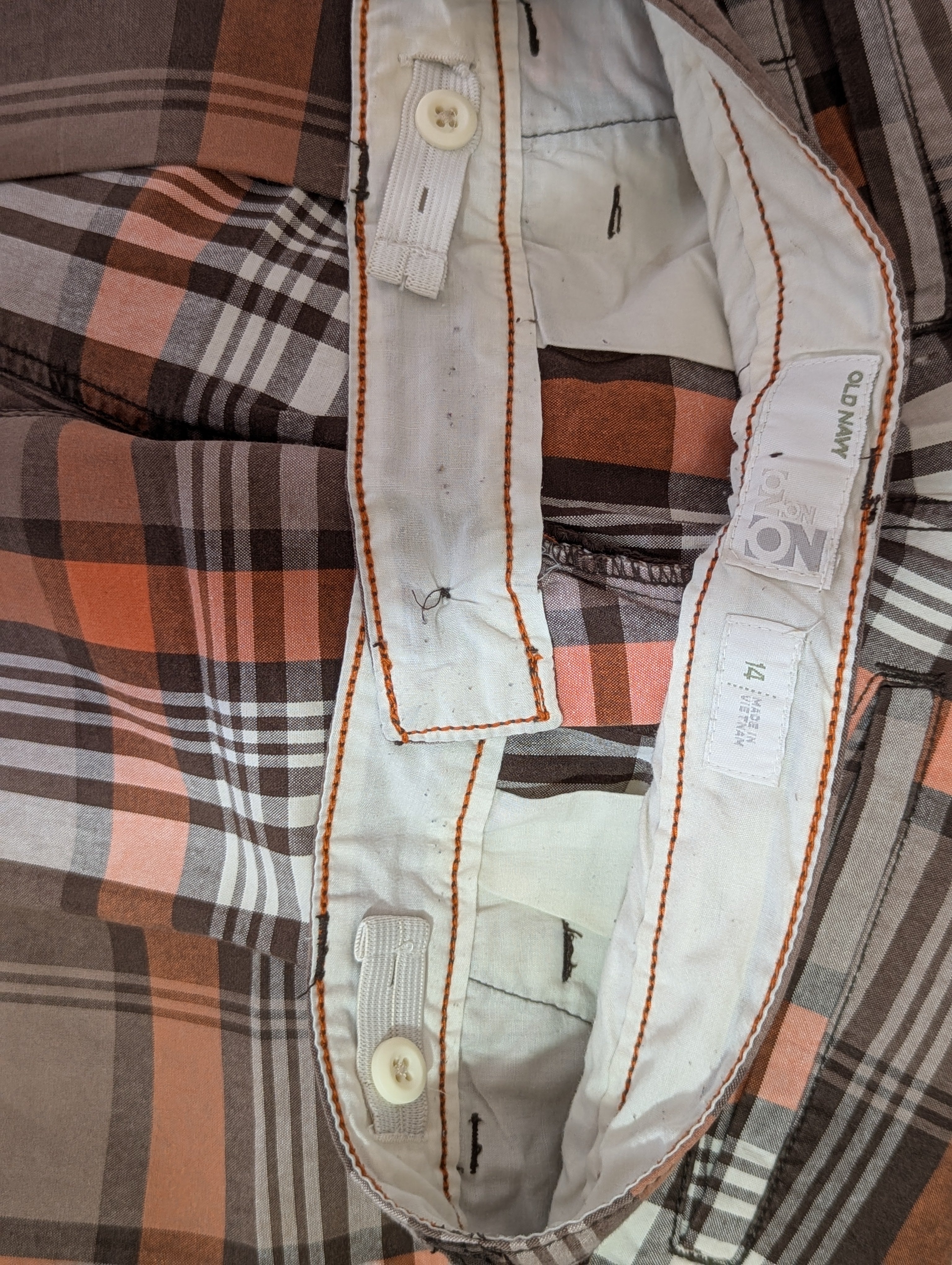 Old Navy Boys Brown Plaid Chino Shorts - Size Tag 14 Estimated Age 14 Years AB1