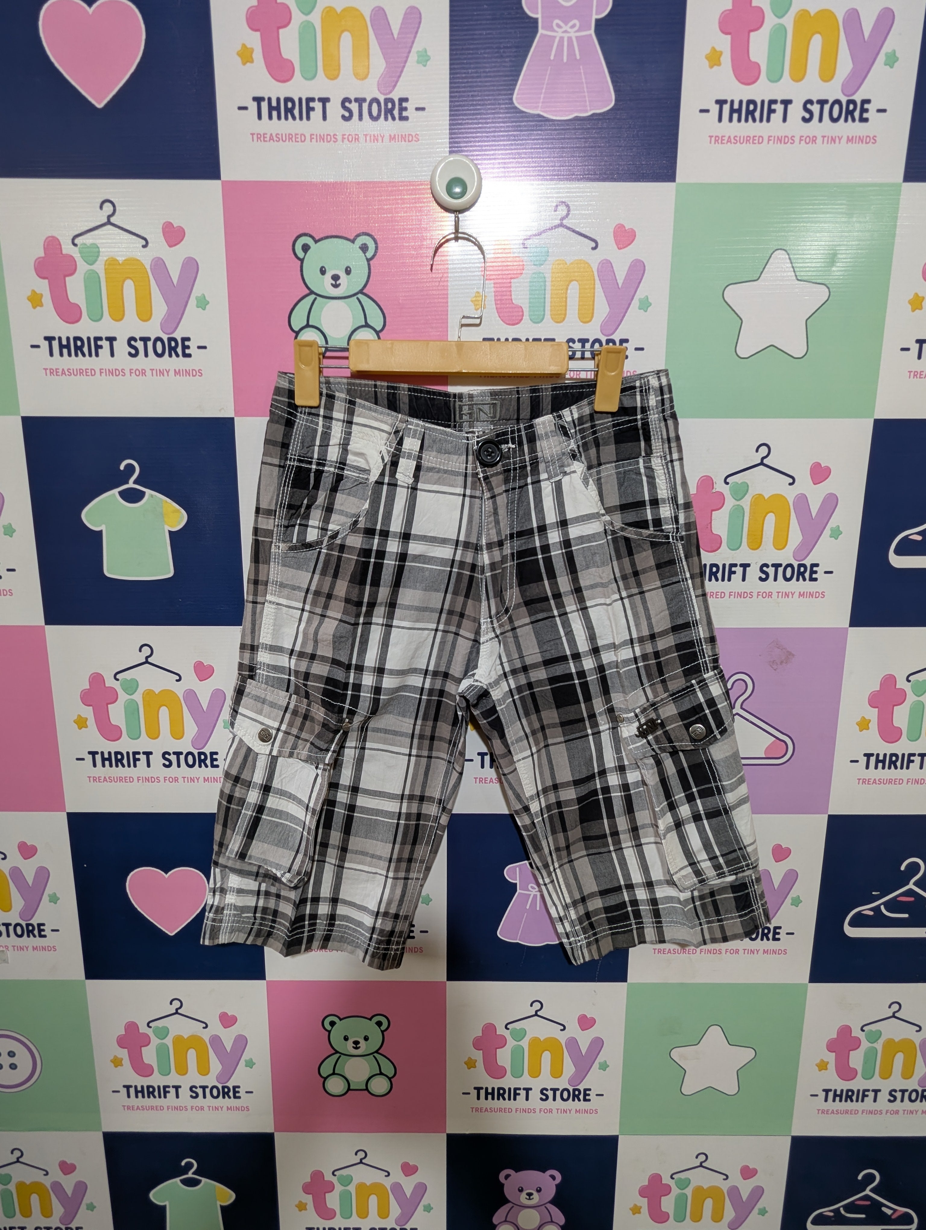 K. Ruppert Boys Black & White Plaid Cargo Shorts - Size 164 (Estimated Age 13-14 Years) AB1