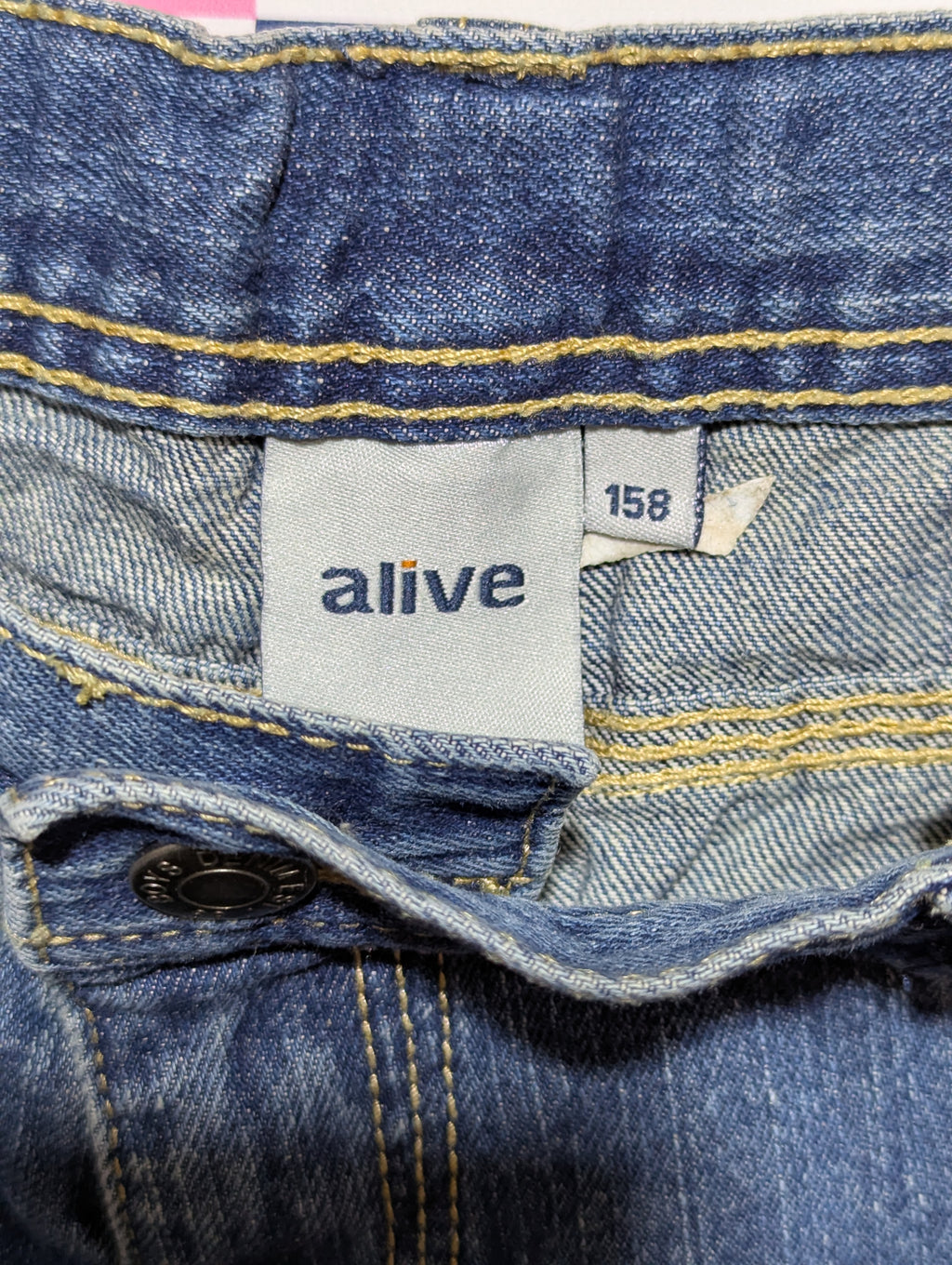 alive Boys Classic Medium Wash Straight Leg Denim Jeans - Size 158 (Estimated Age 12-13 Years) AB1