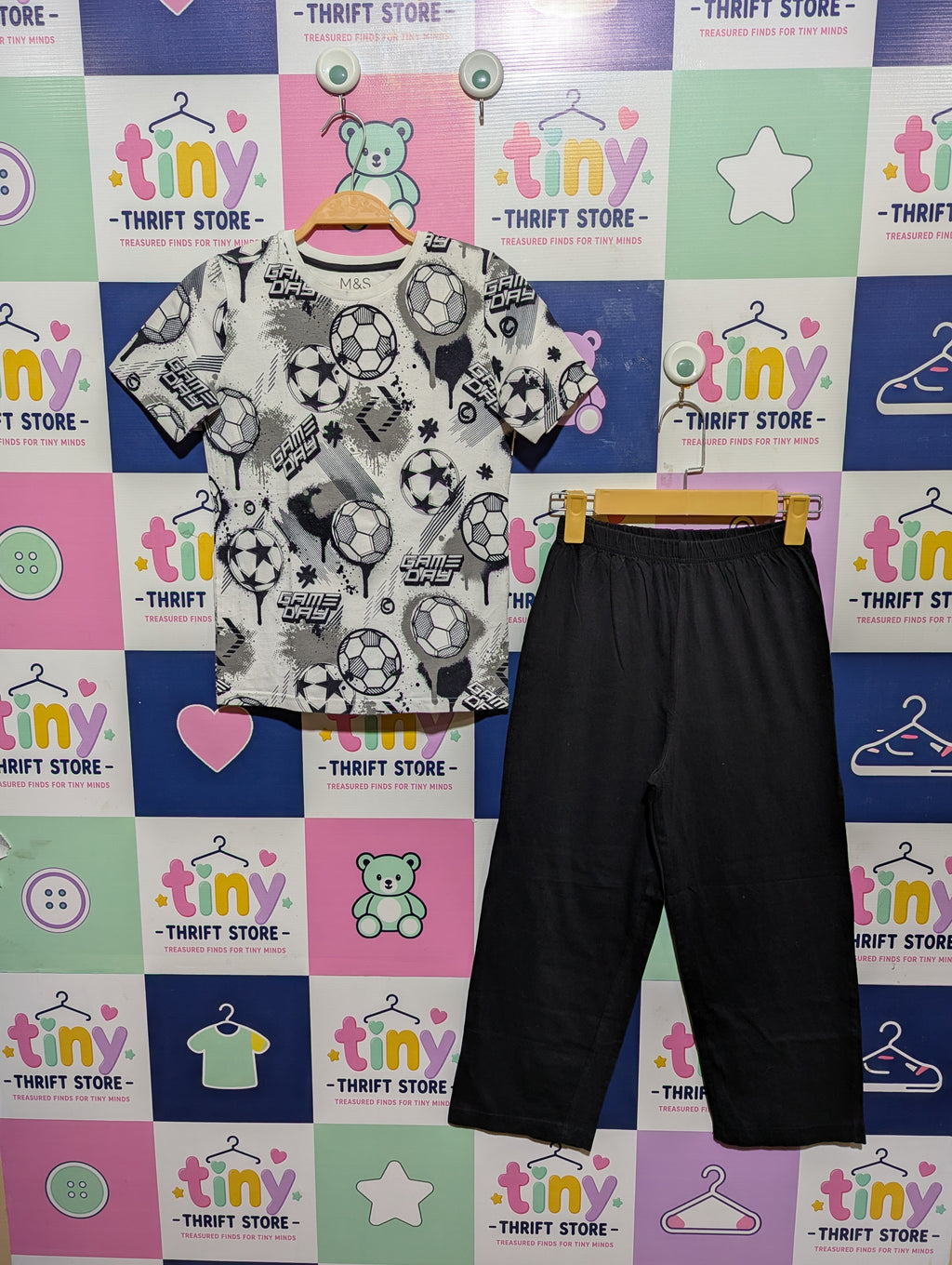 M&S & Matalan Boys Football "Game Day" T-Shirt and Black Trousers Outfit Set - Size Estimated Age 8-9 Years AB1