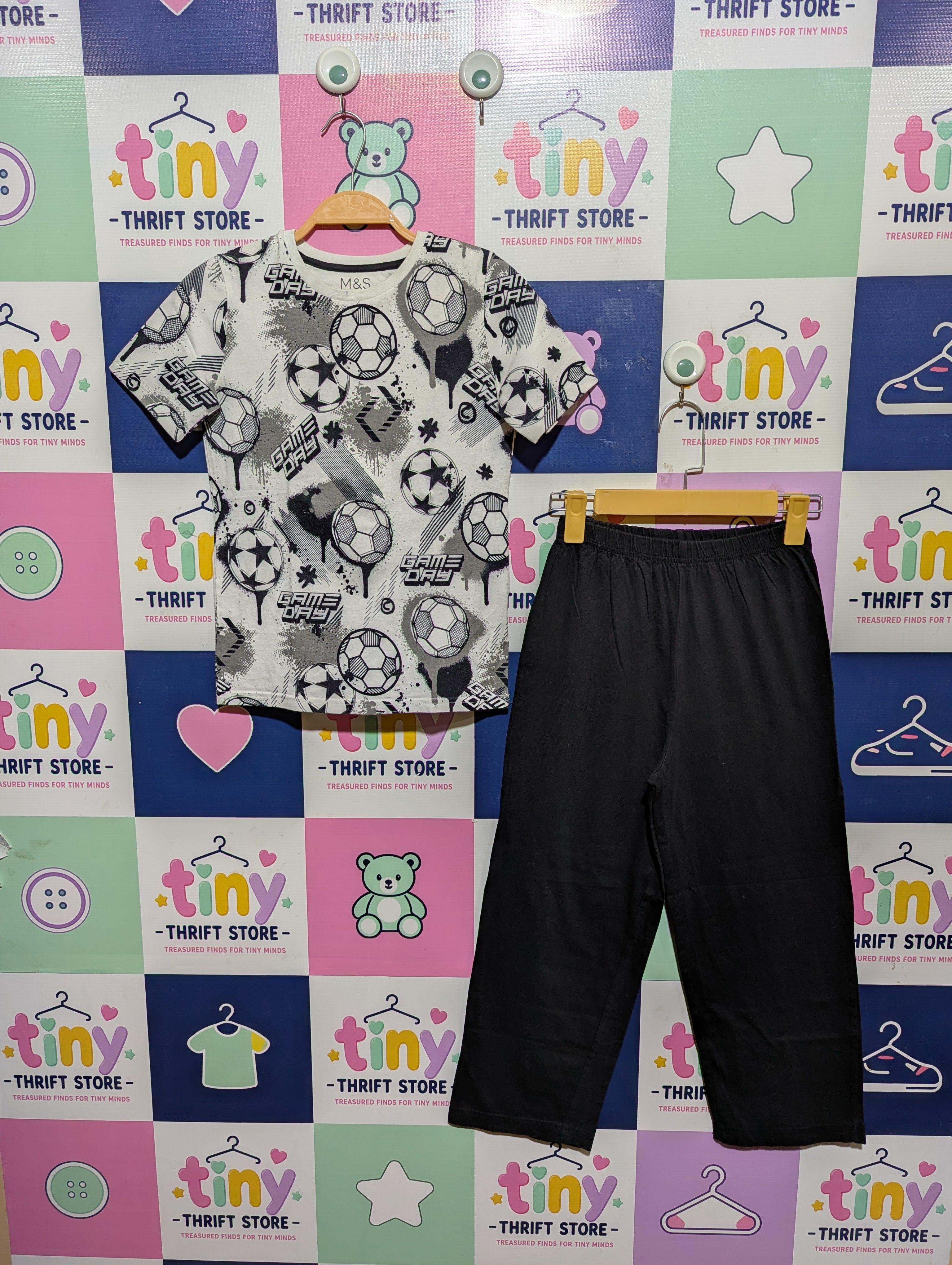 M&S & Matalan Boys Football "Game Day" T-Shirt and Black Trousers Outfit Set - Size Estimated Age 8-9 Years AB1