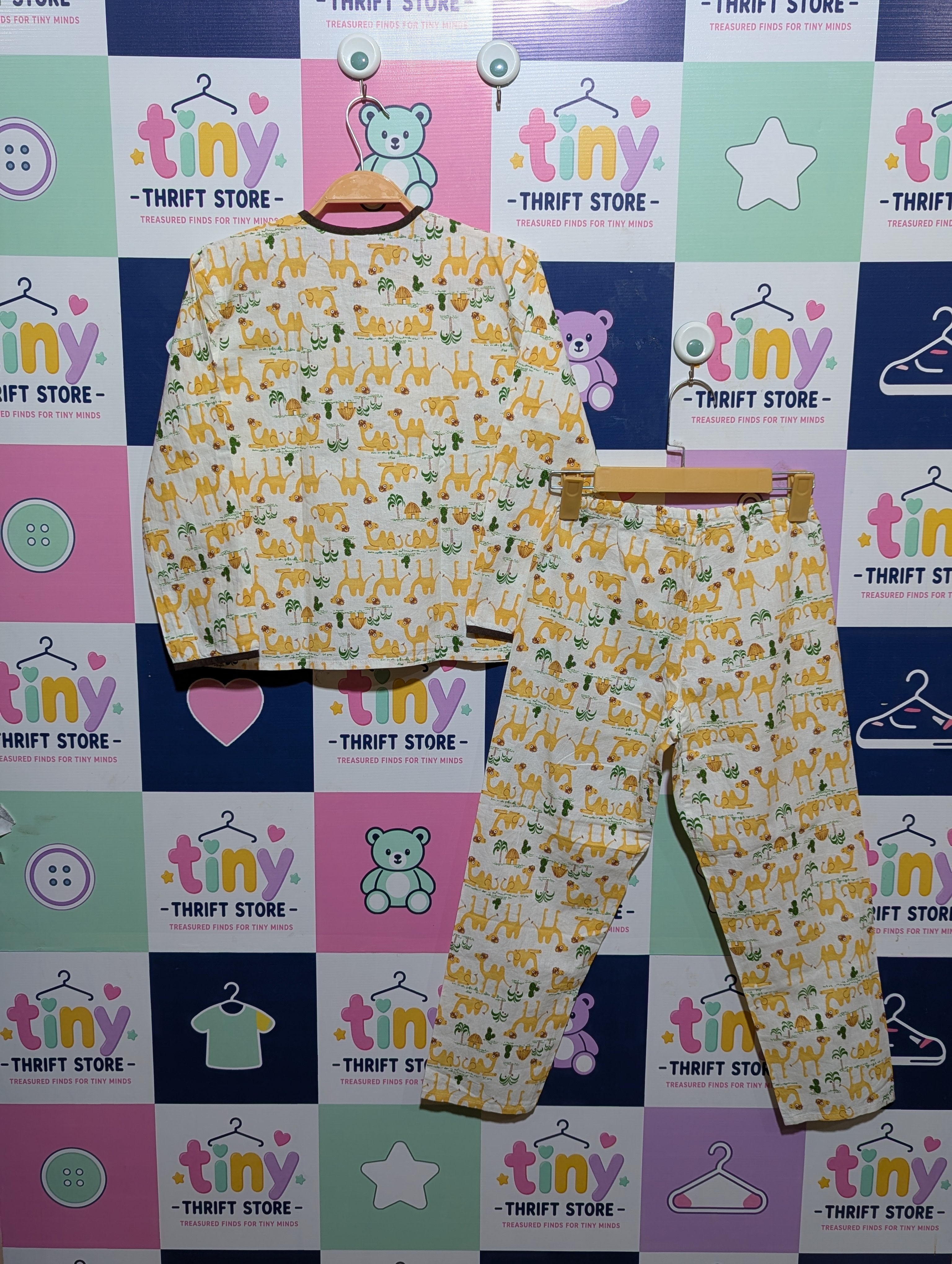 Dreiklang Unisex Kids Camel Desert Print Pajama Set - Size 134 Estimated Age 8-9 Years AB1
