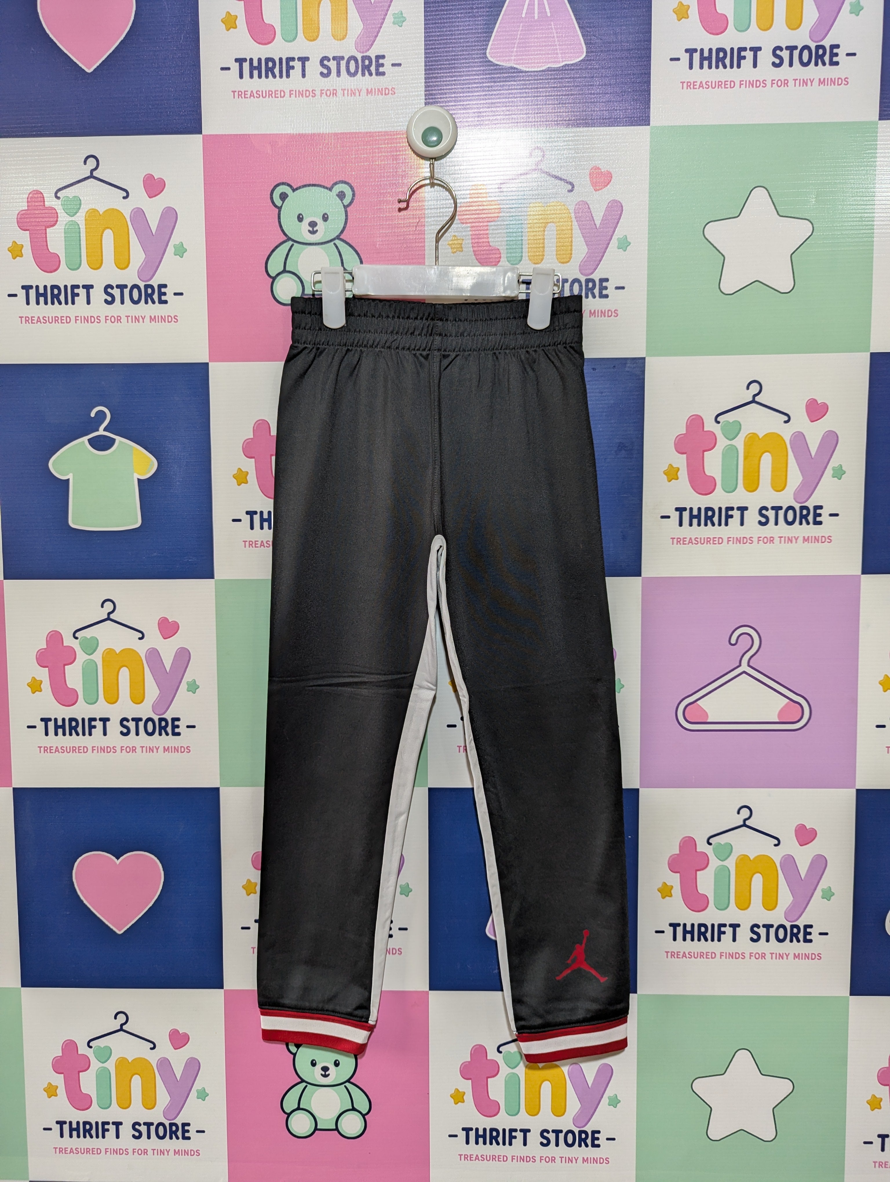 Jordan Boys Black & White Warm-Up Tricot Track Pants - Size L (6-7Y) Estimated Age 6-7 Years AB1