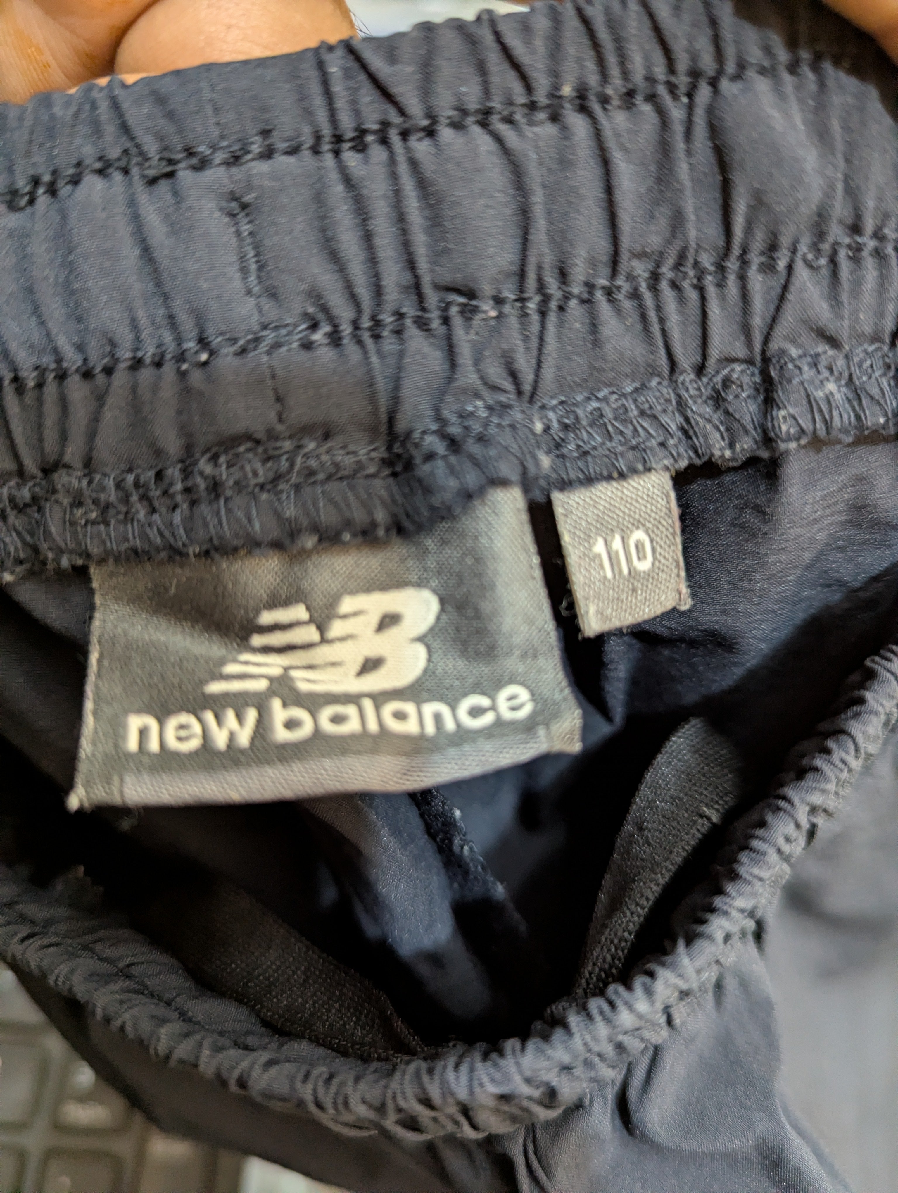 New Balance Unisex Boys Girls Dark Charcoal Grey Active Track Pants - Size 110 Estimated Age 4-5 Years AB1