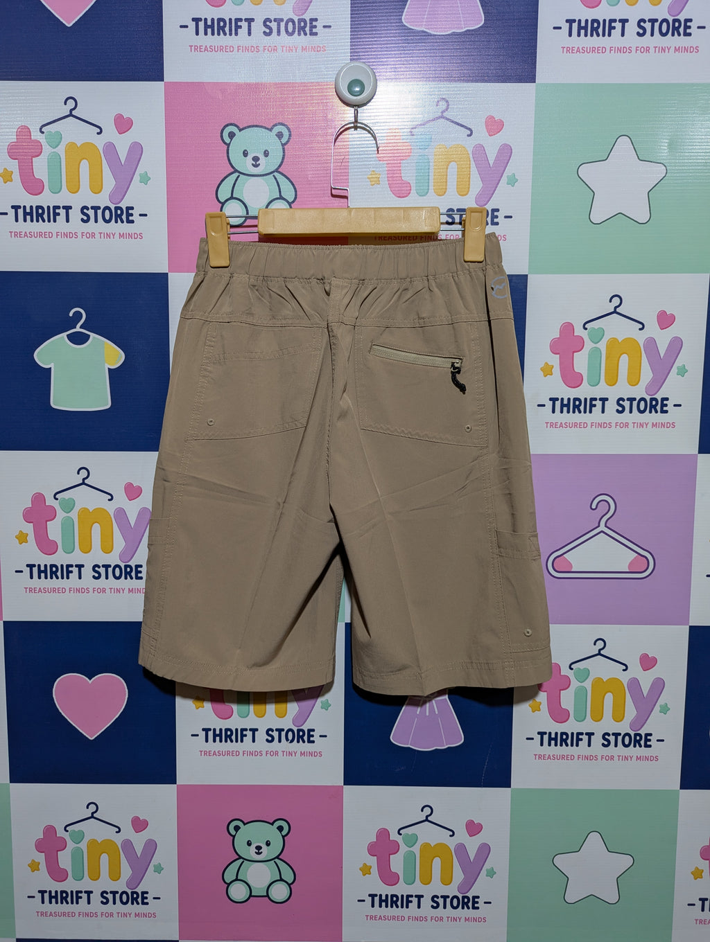 Magellan Outdoors Boys Beige "Fish Gear" Water-Repellent Cargo Shorts - Size L (14-16) Estimated Age 14-16 Years AB1