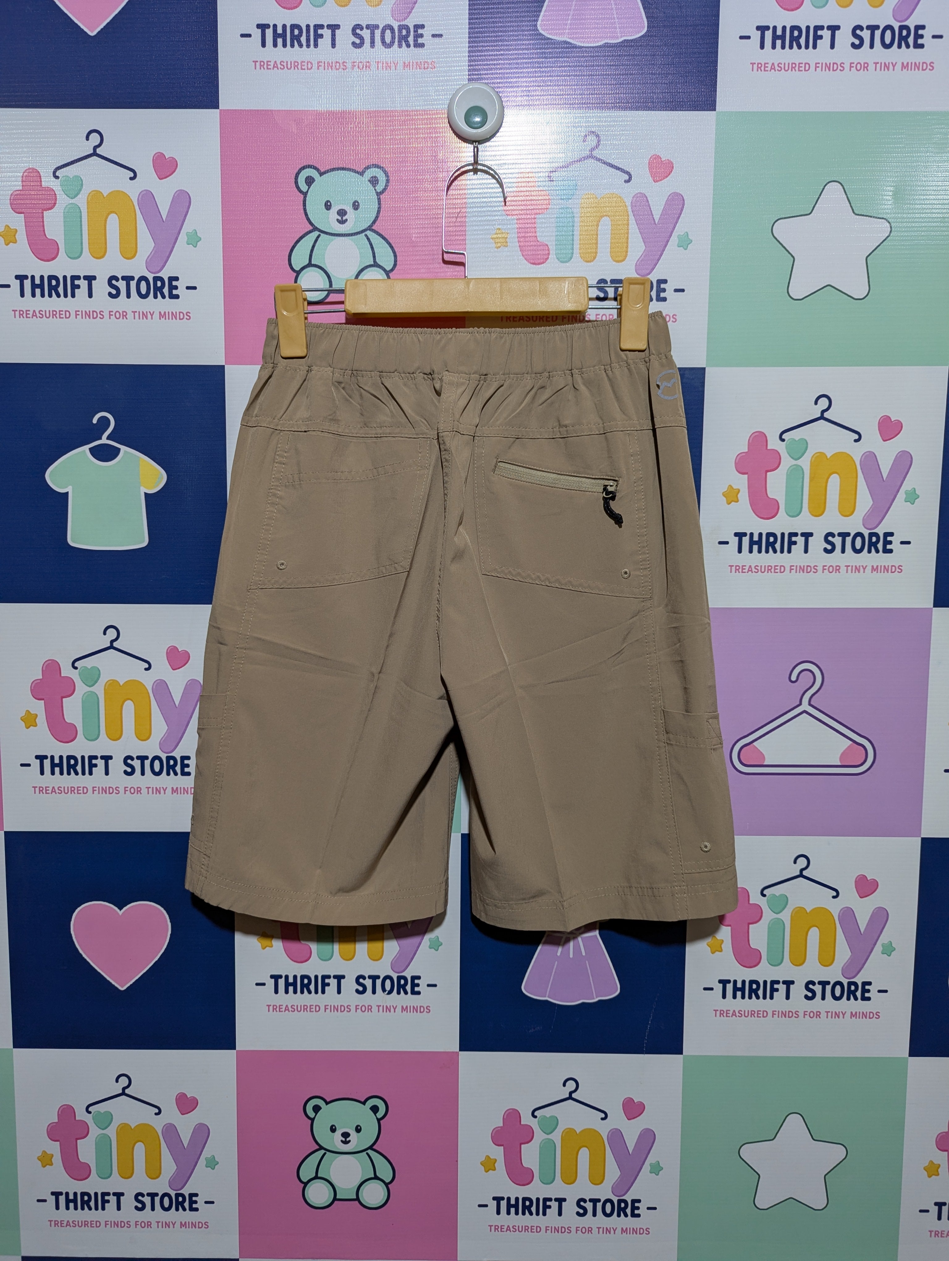 Magellan Outdoors Boys Beige "Fish Gear" Water-Repellent Cargo Shorts - Size L (14-16) Estimated Age 14-16 Years AB1