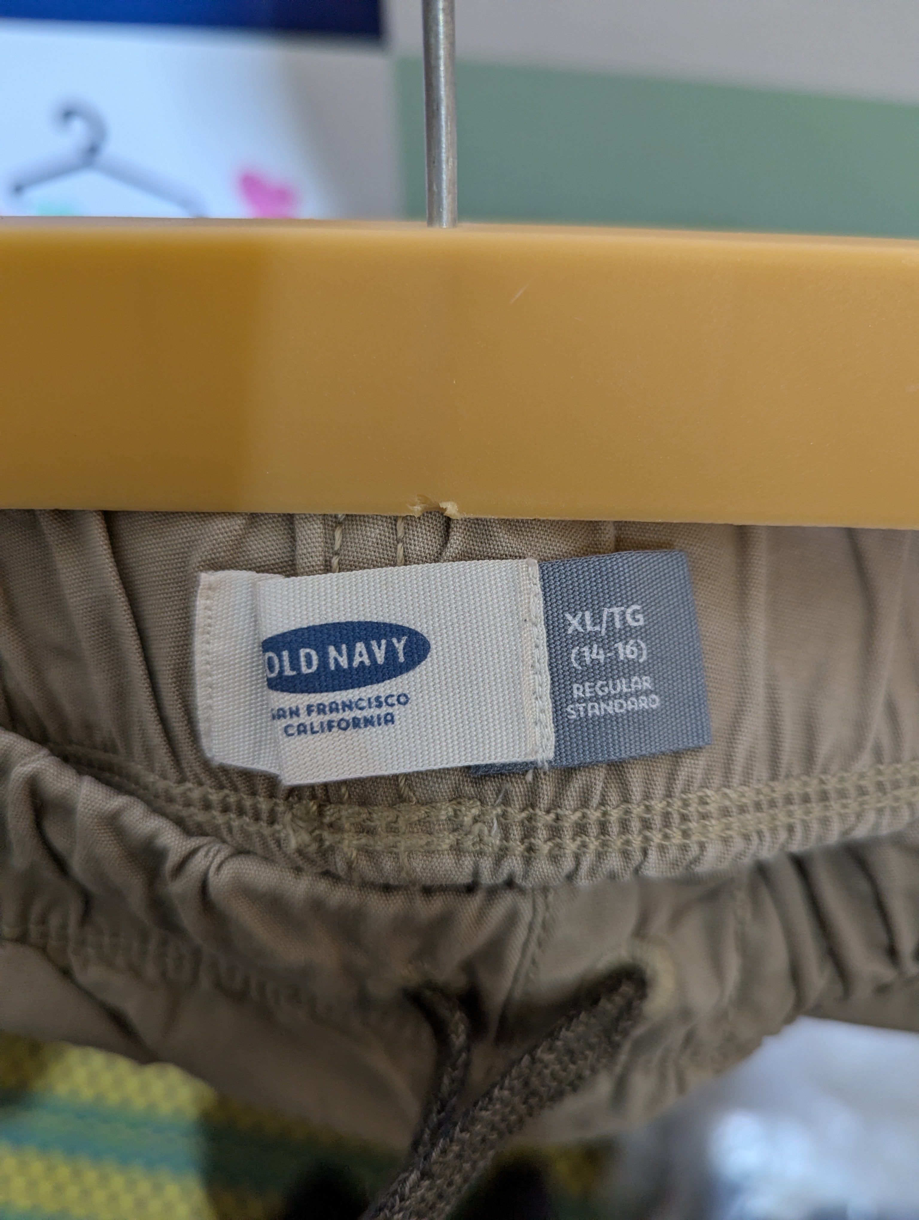 Old Navy Boys Beige "Regular Standard" Elastic Waist Pants - Size XL (14-16) Estimated Age 14-16 Years AB1