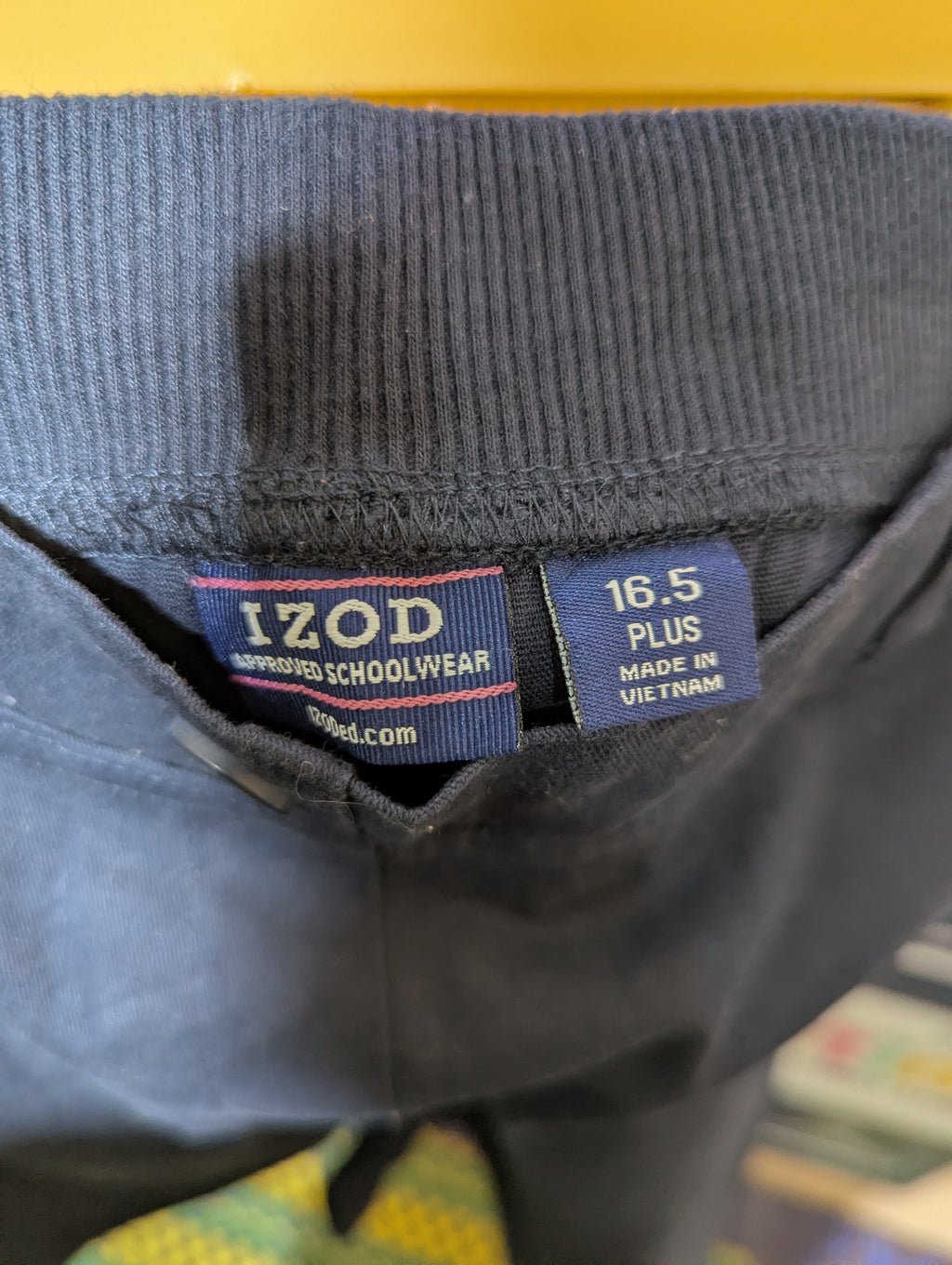 IZOD Boys Navy Blue School Uniform Chino Shorts - Size 16.5 Plus (Estimated Age 14-16) AB1