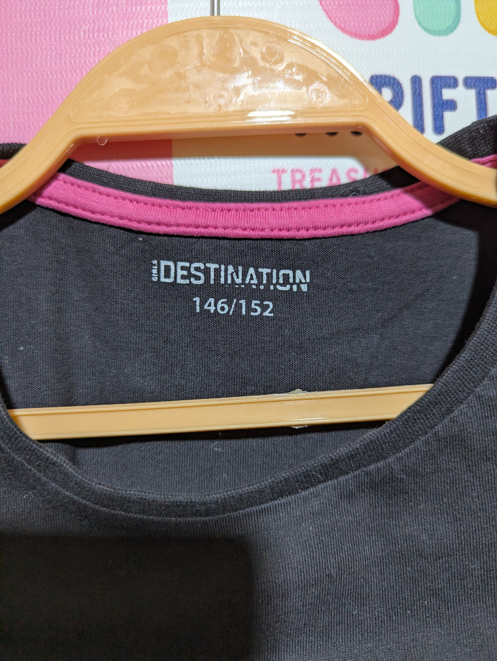 Destination Girls Black "Pow Eyes" Graphic Tee - Size 146/152 Estimated Age 10-12 Years AB2