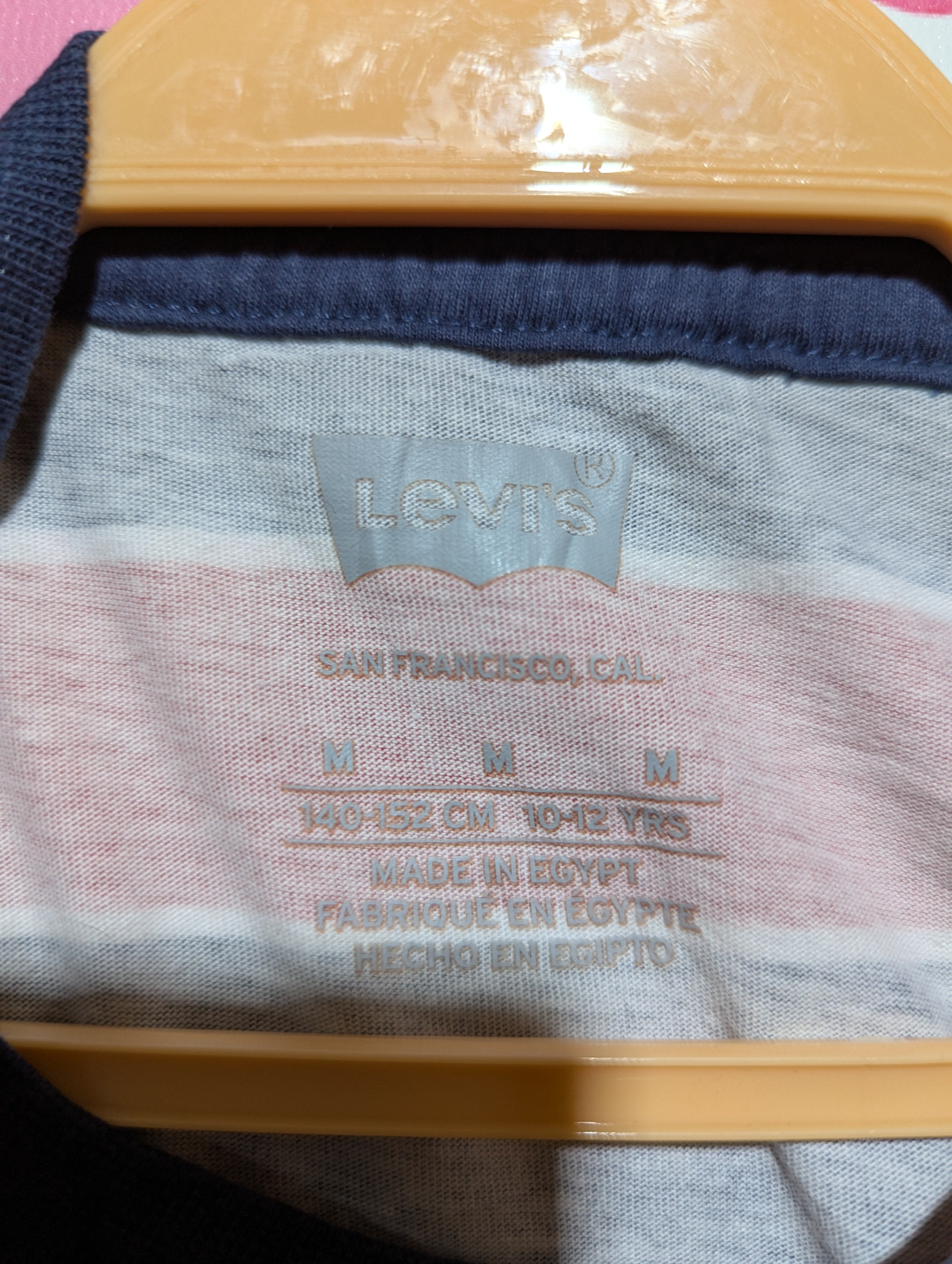 Levi's Boys Navy & Red Striped "Graphic" Tee - Size M (10-12Y) Estimated Age 10-12 Years AB2