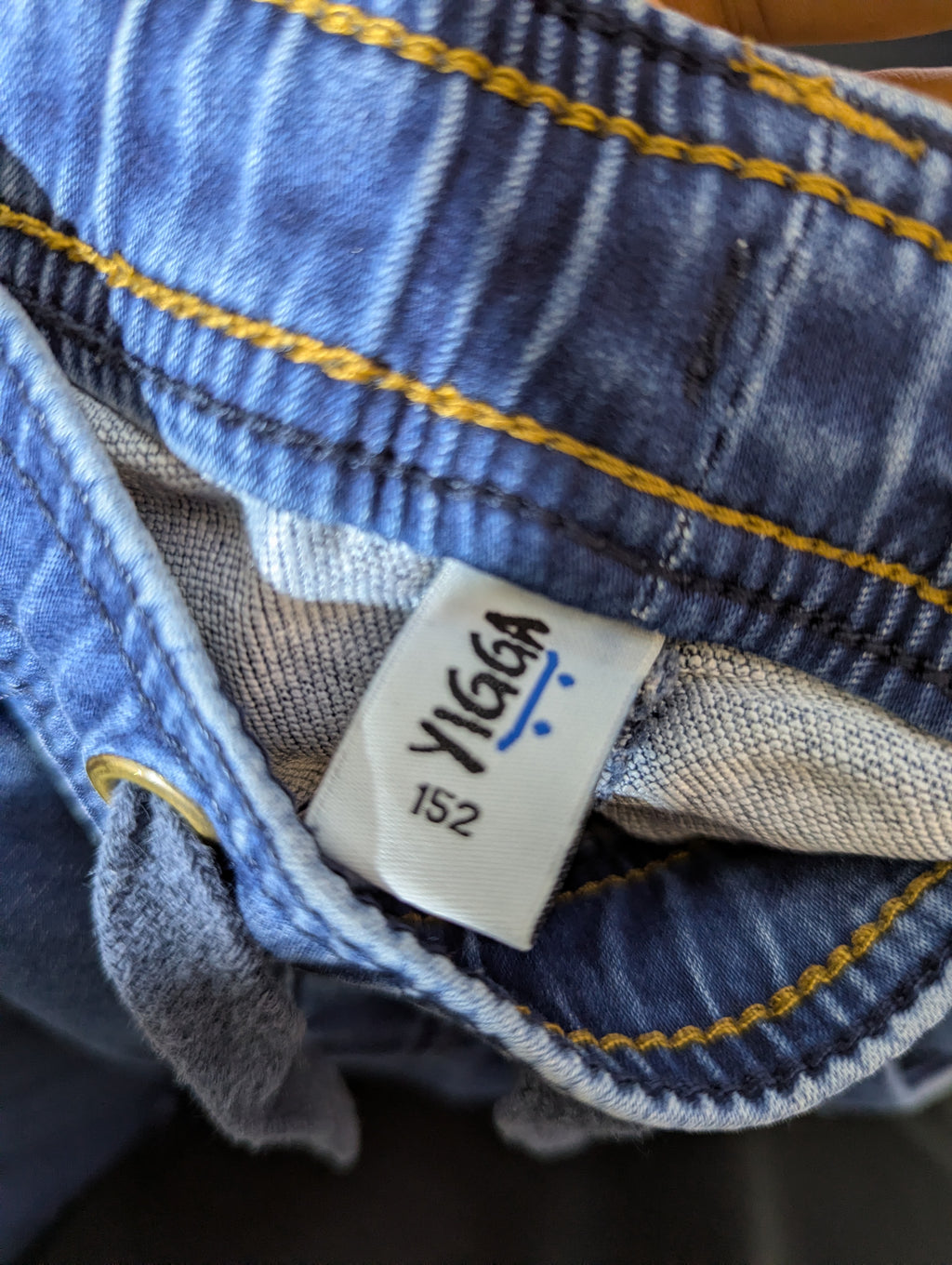 Yigga Boys Comfortable Blue Denim Jogger Jeans - Size 152 (Estimated Age 11-12 Years) AB2