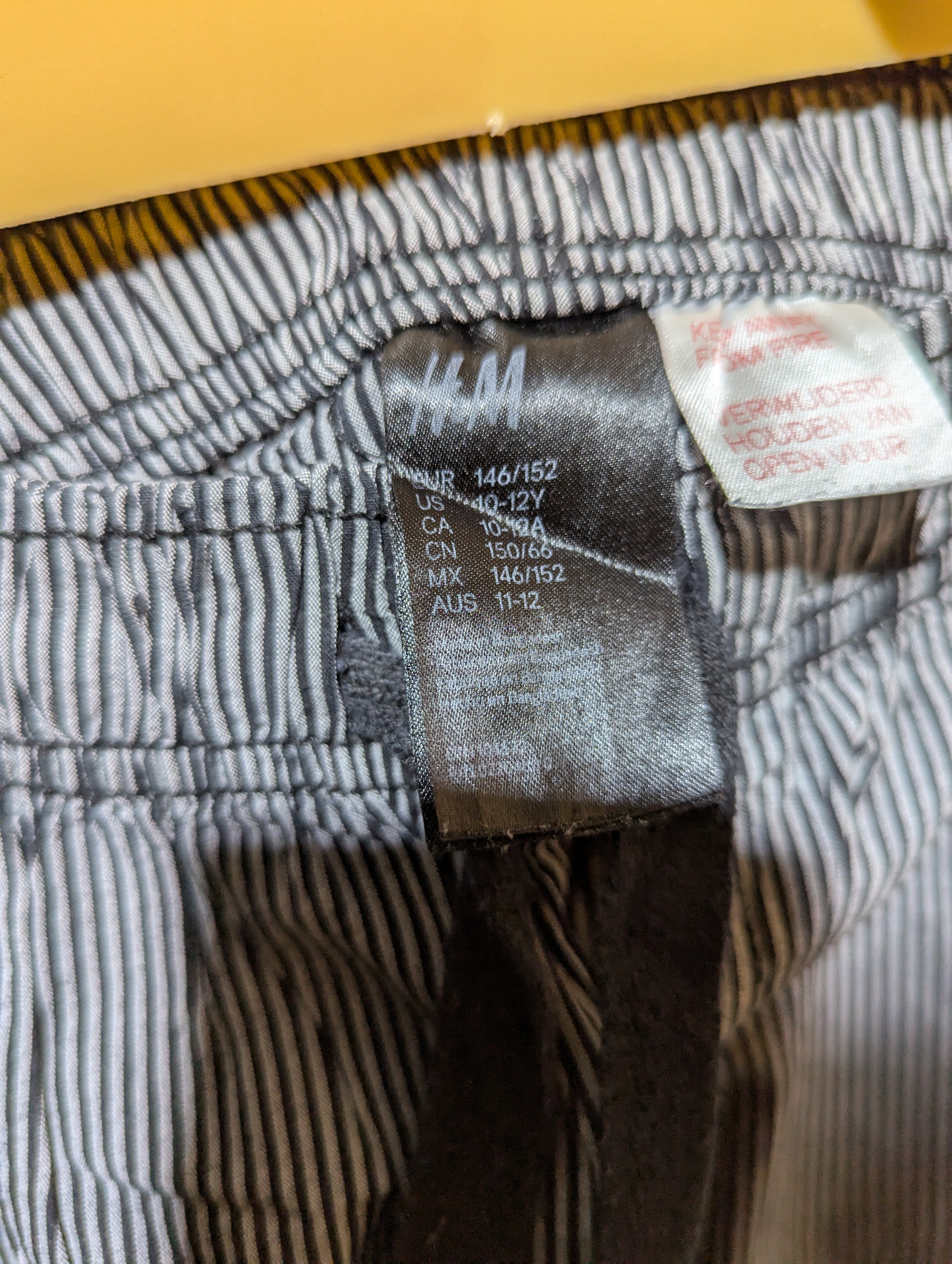 H&M Boys Black & White Striped Casual Trousers - Size 146/152 (Estimated Age 10-12 Years) AB2