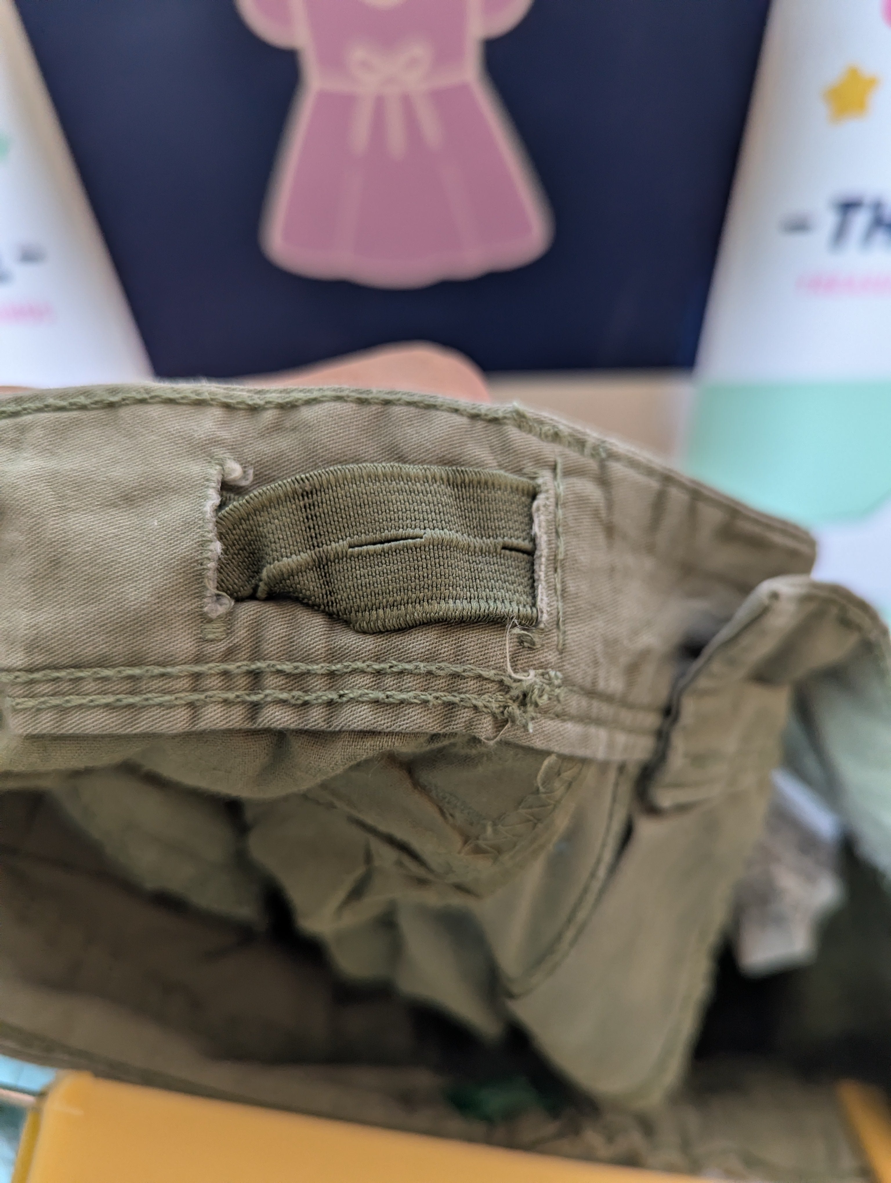 United Colors of Benetton Boys Olive Green Cargo Shorts - Size 160 (Estimated Age 11-12 Years) AB2