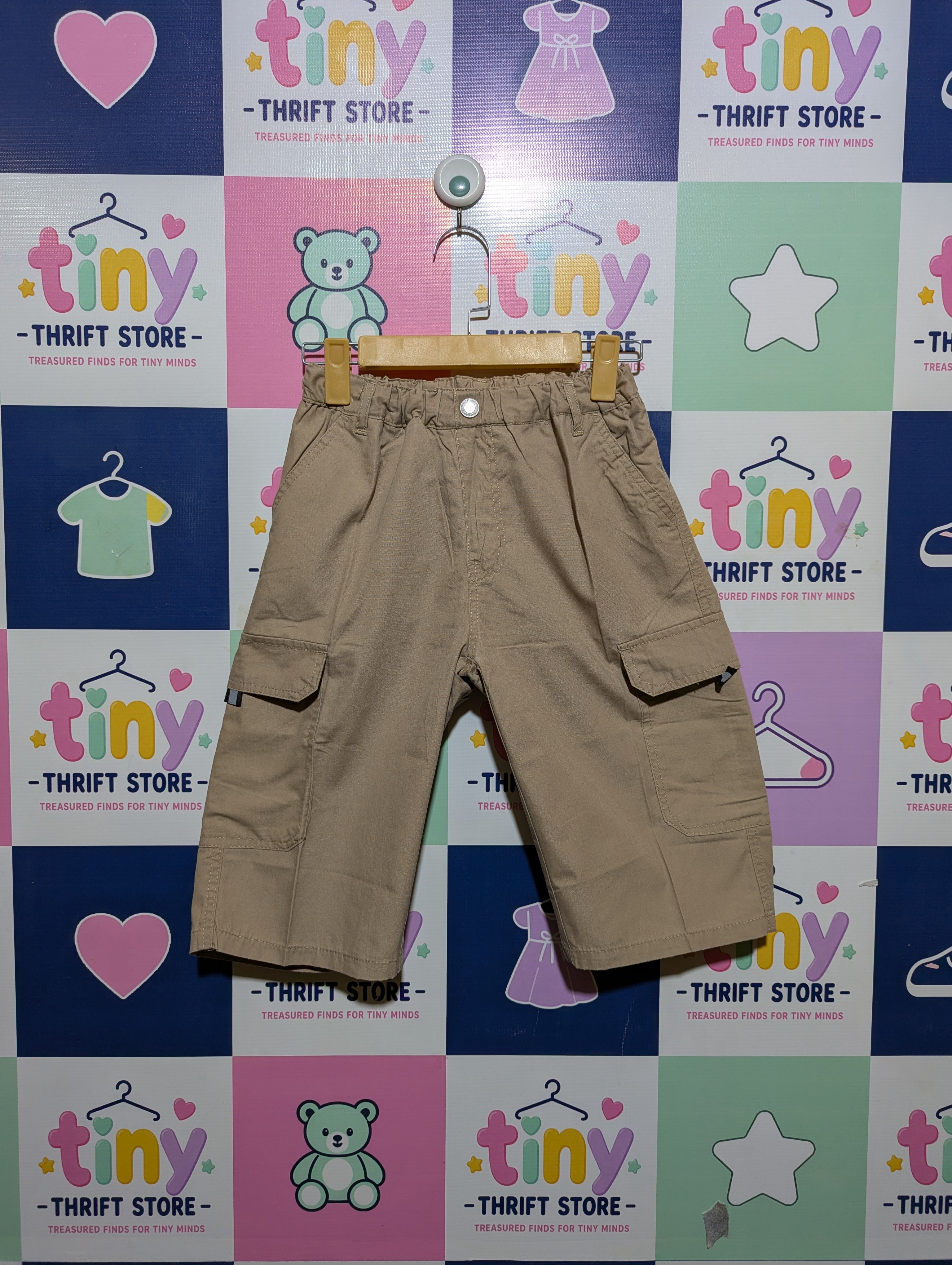 Boys/Girls Beige Cargo Shorts - Size 170 (Estimated Age 14-15 Years) AB2