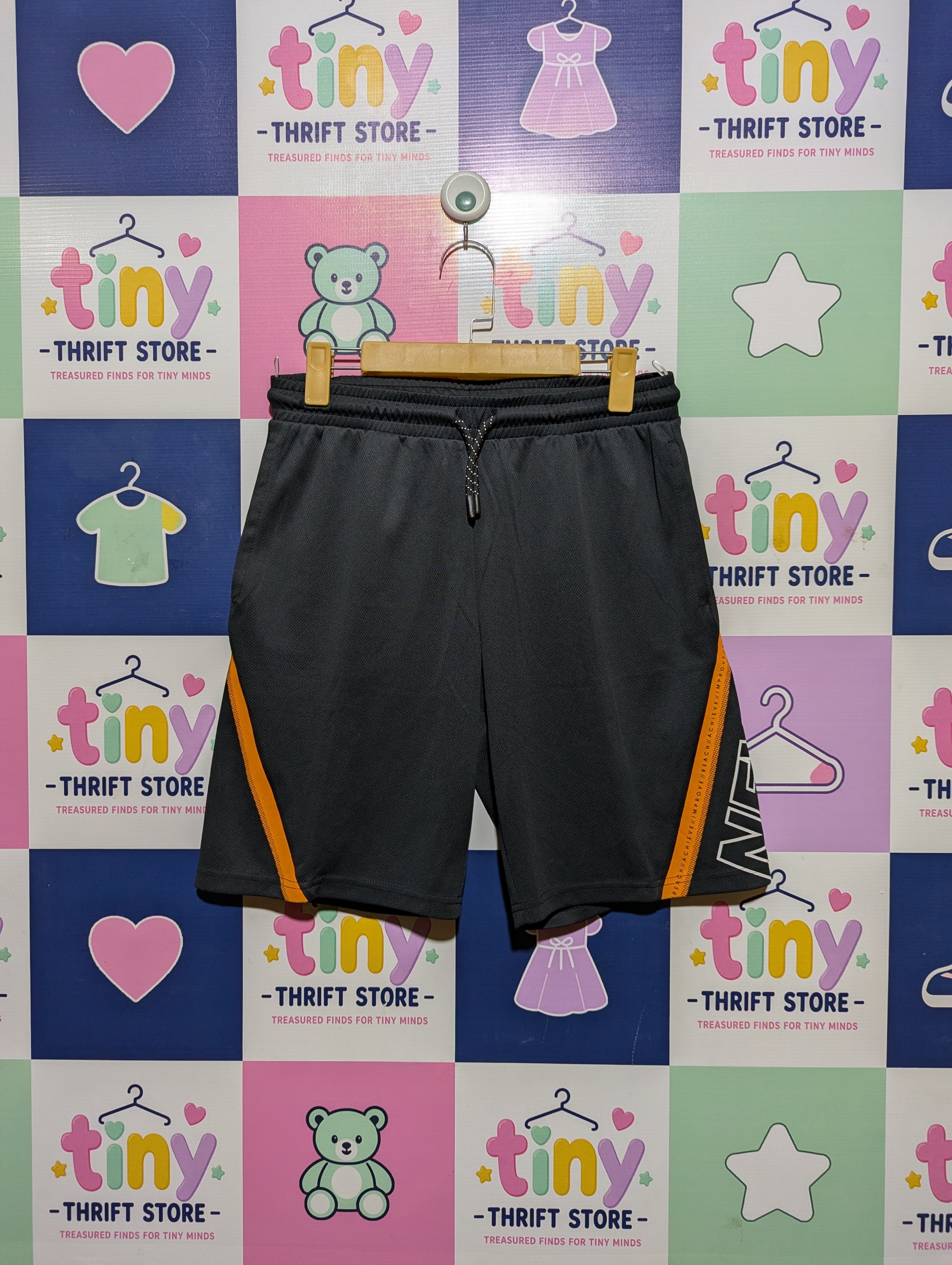 C&A Active Boys Dark Grey "New Limits" Sports Shorts - Size 164 cm Estimated Age 14 Years AB2
