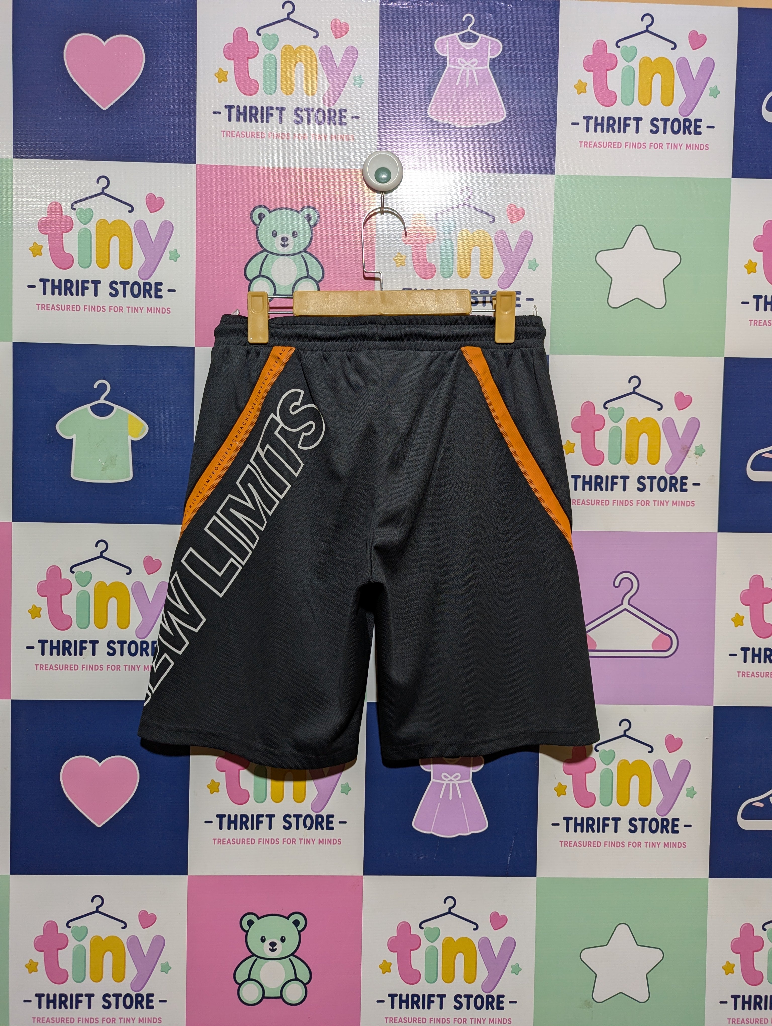 C&A Active Boys Dark Grey "New Limits" Sports Shorts - Size 164 cm Estimated Age 14 Years AB2