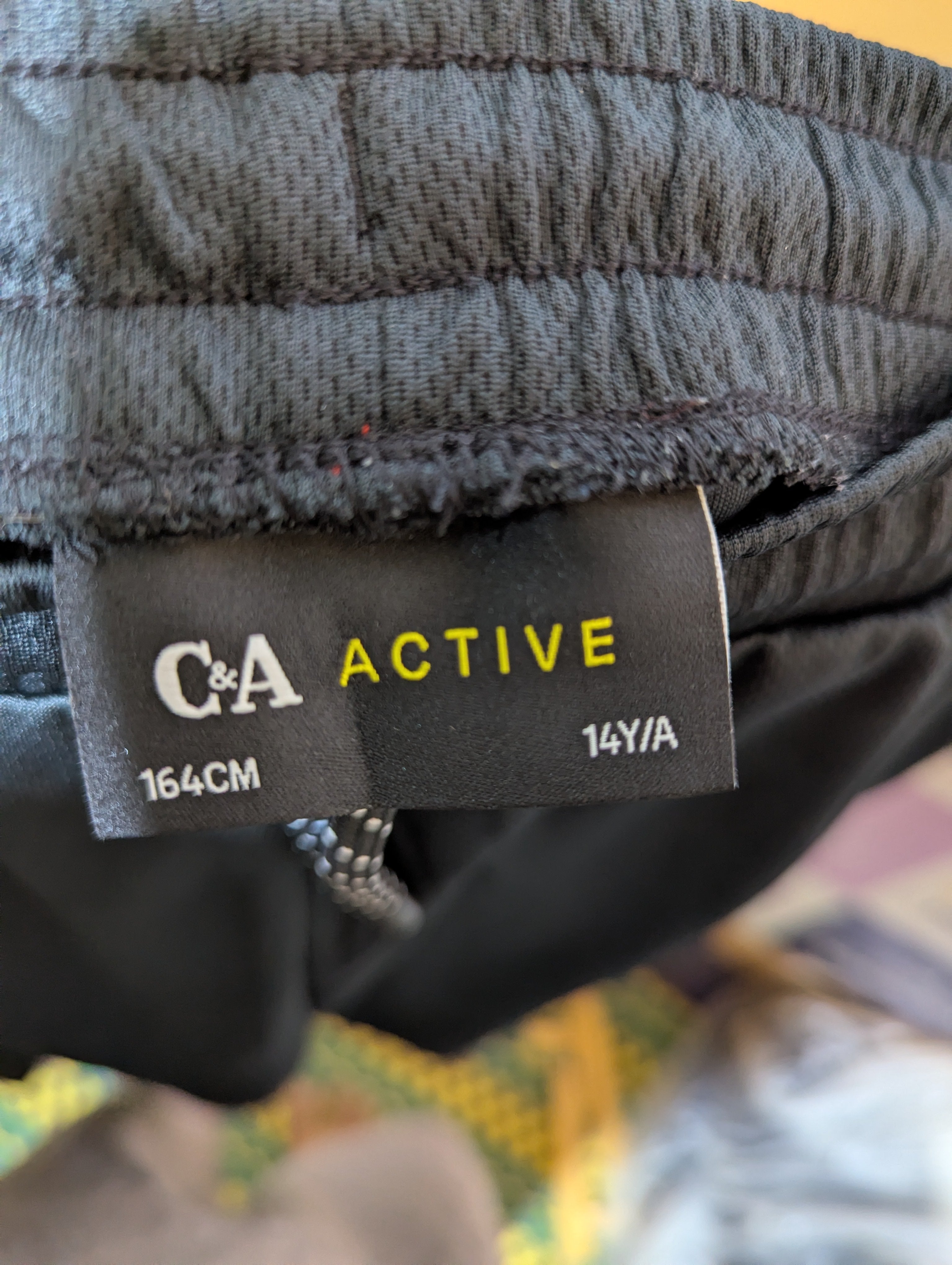 C&A Active Boys Dark Grey "New Limits" Sports Shorts - Size 164 cm Estimated Age 14 Years AB2