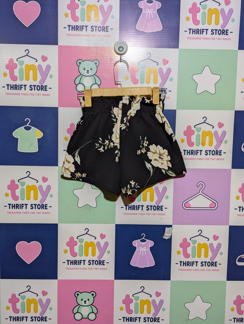SHEIN Girls Black Floral Paperbag Waist Shorts - Size 9Y (Estimated Age 9 Years) AB2