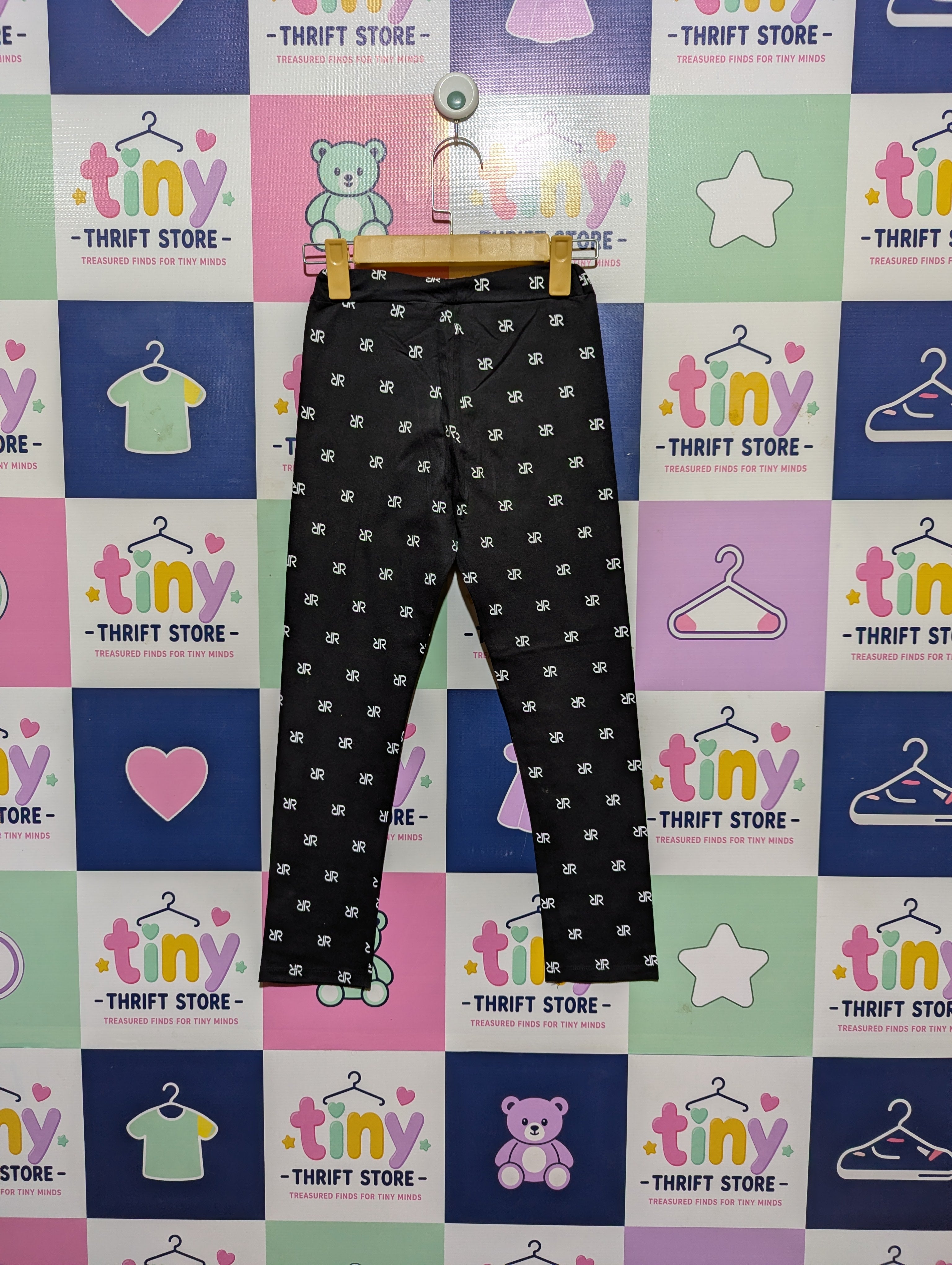 River Island Girls Black "Monogram" Print Leggings - Size 140CM Estimated Age 9-10 Years AB2