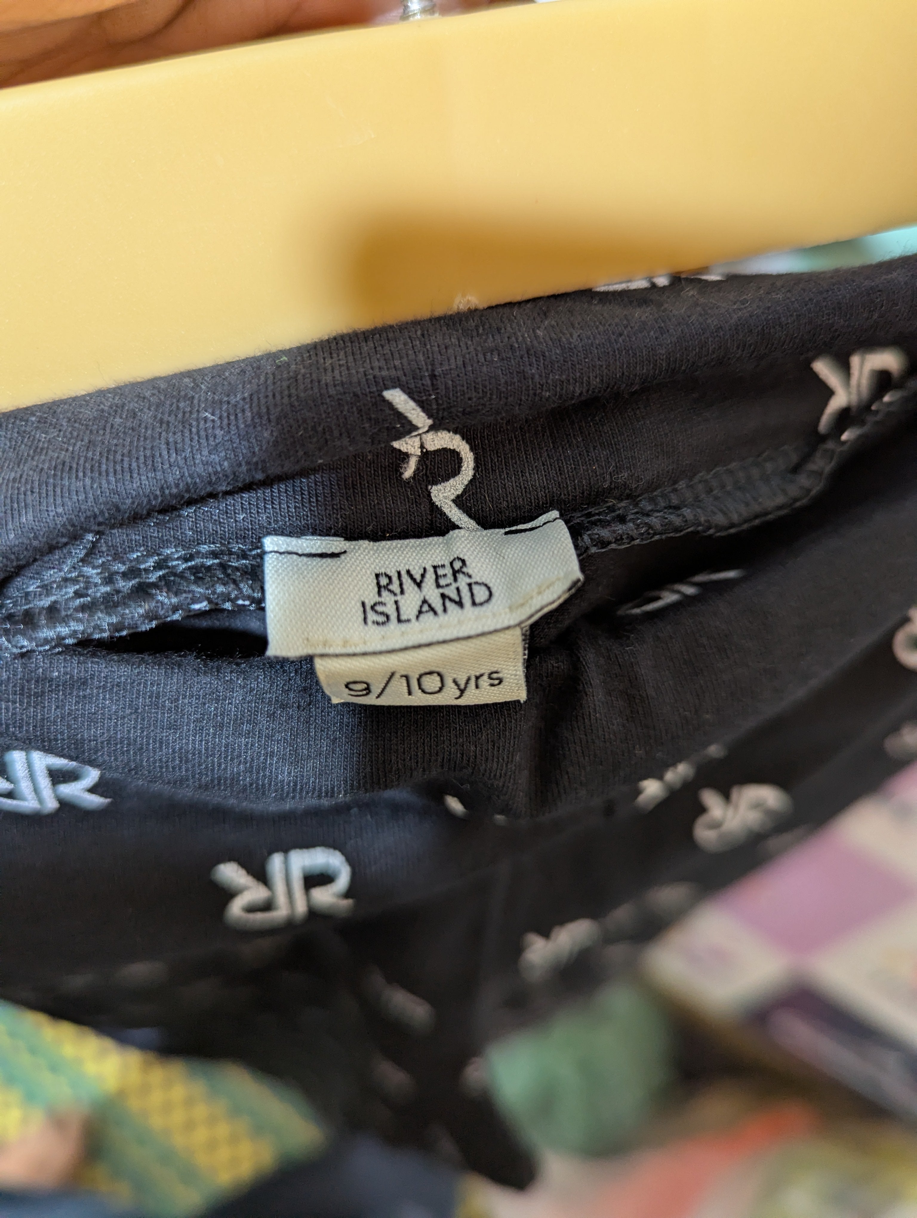 River Island Girls Black "Monogram" Print Leggings - Size 140CM Estimated Age 9-10 Years AB2