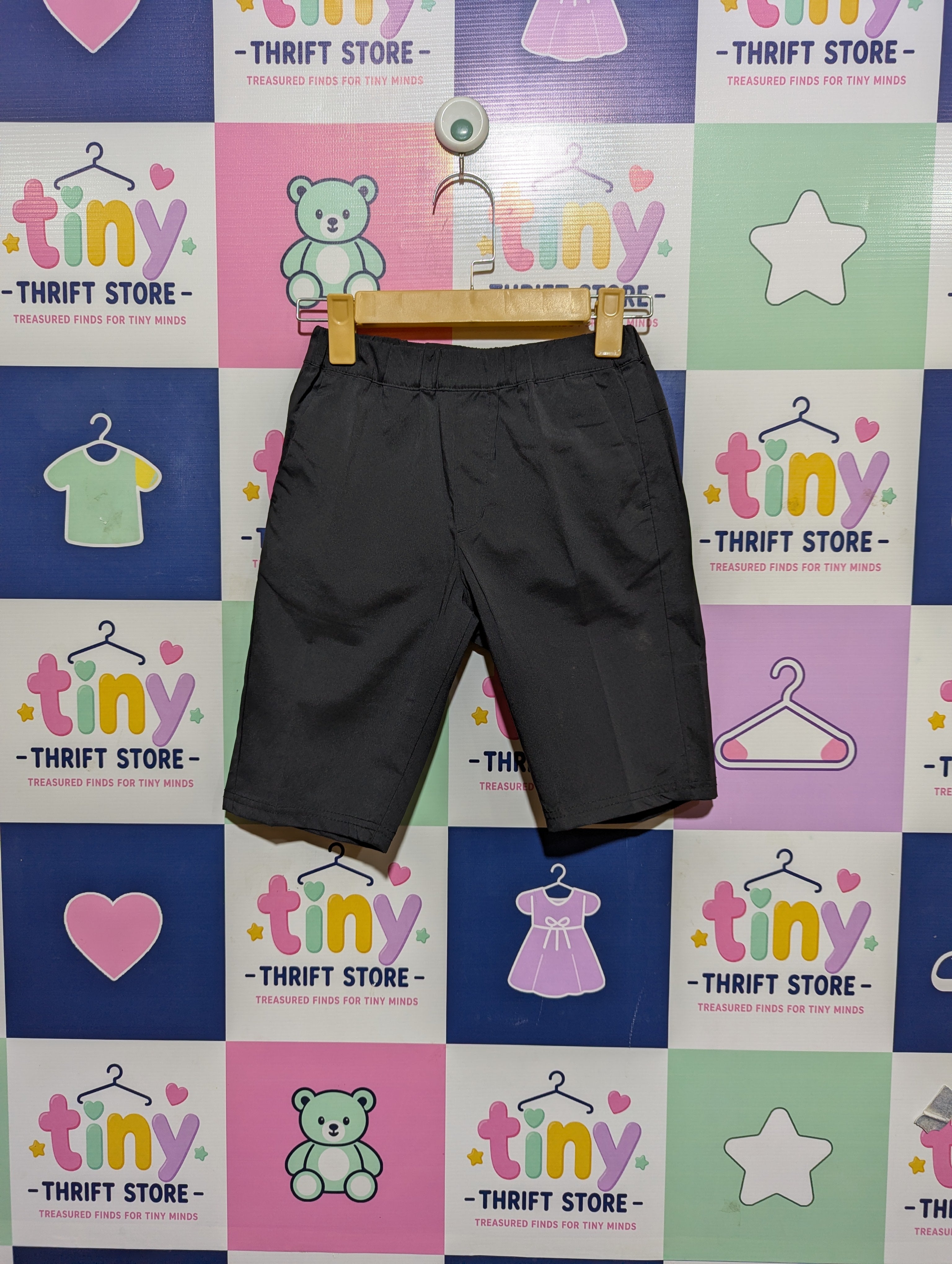 Uniqlo Boys Charcoal Grey Active Shorts - Size M (Estimated Age 9 to 10 Years) AB2