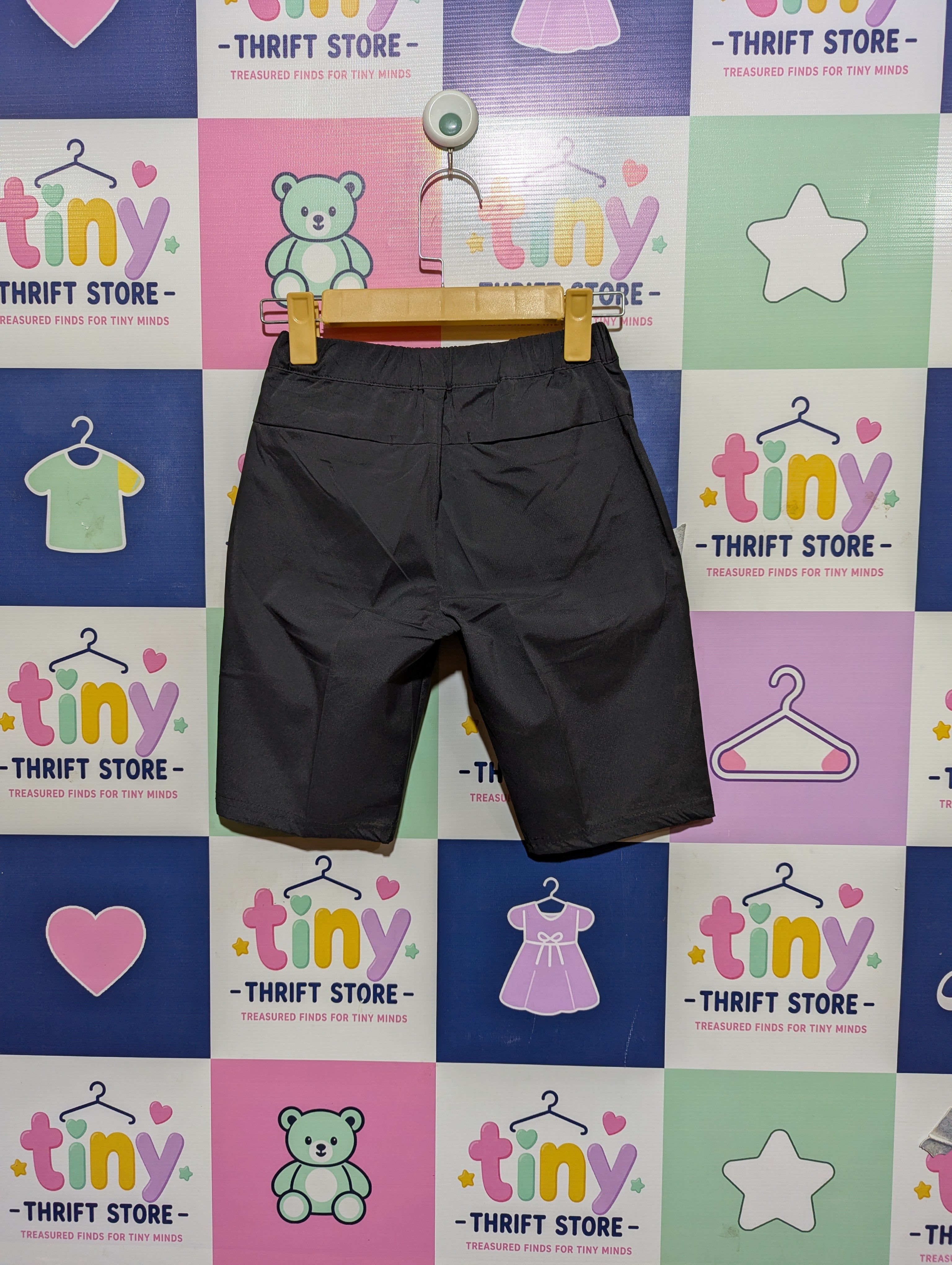 Uniqlo Boys Charcoal Grey Active Shorts - Size M (Estimated Age 9 to 10 Years) AB2