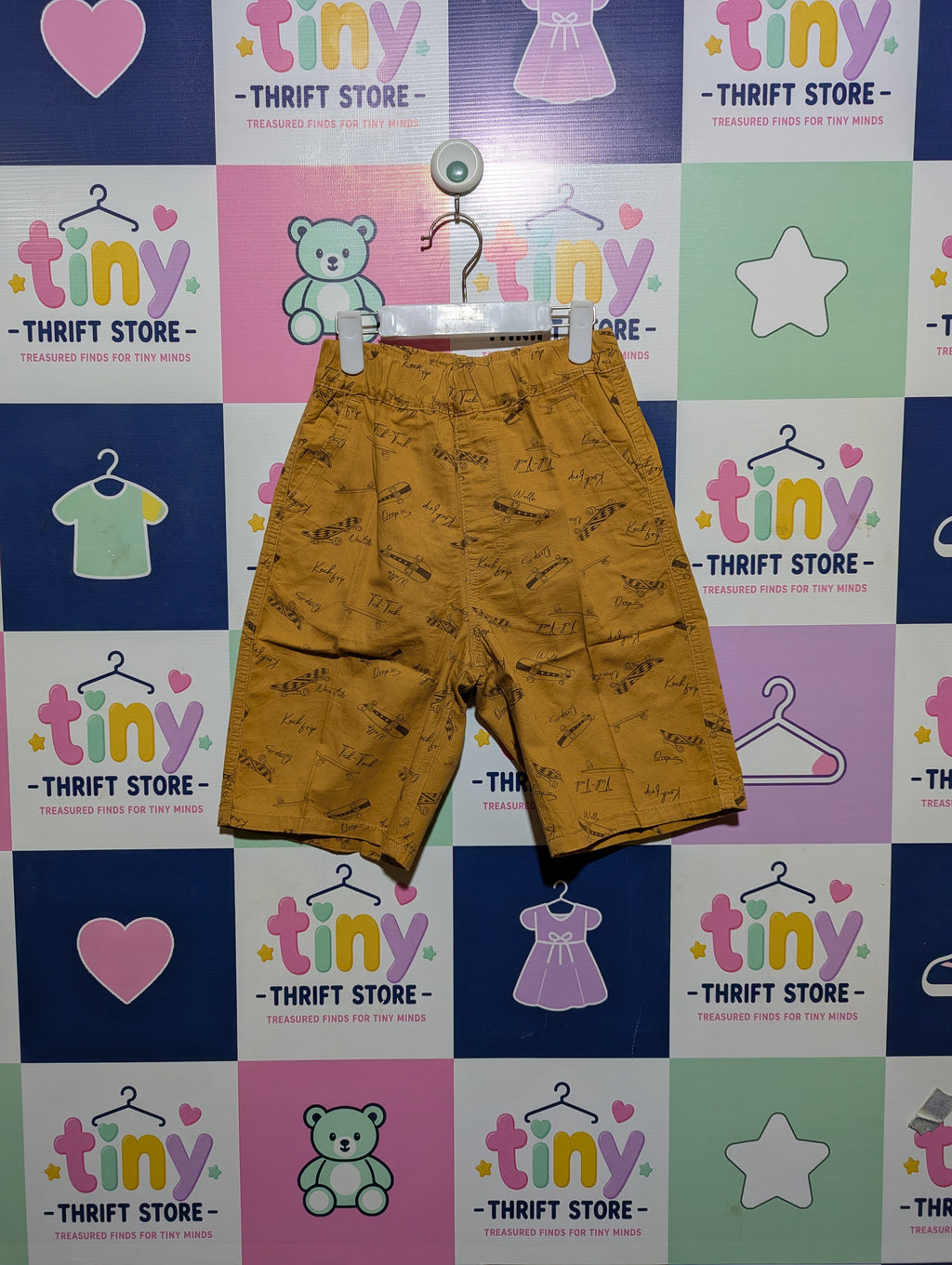 Boys Mustard Yellow "Skateboard Print" Casual Shorts - Size 140 (Estimated Age 9-10 Years) AB2