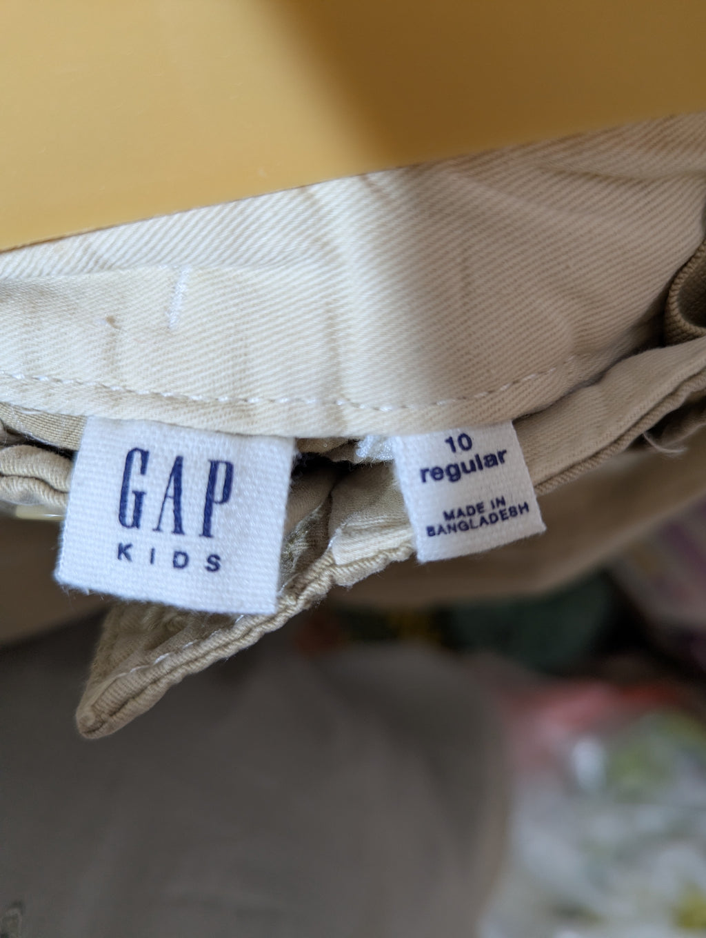 GAP Kids Boys Classic Khaki Chino Shorts - Size 10 Regular (Estimated Age 9-10 Years) AB2